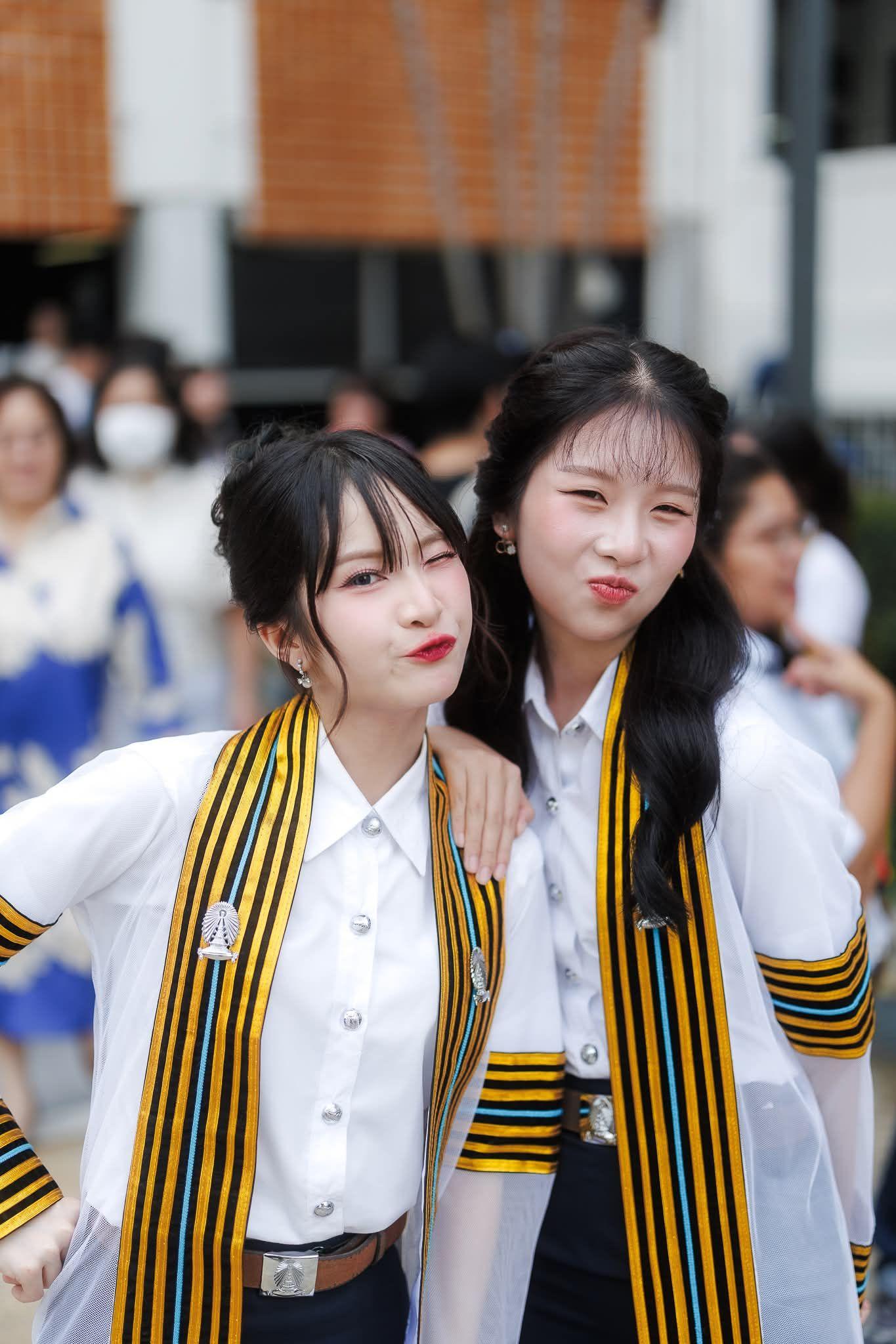 ผลงานรับปริญญา จุฬาลงกรณ์มหาวิทยาลัย โดย ถ่ายกับฟิล์ม ภาพที่ 11