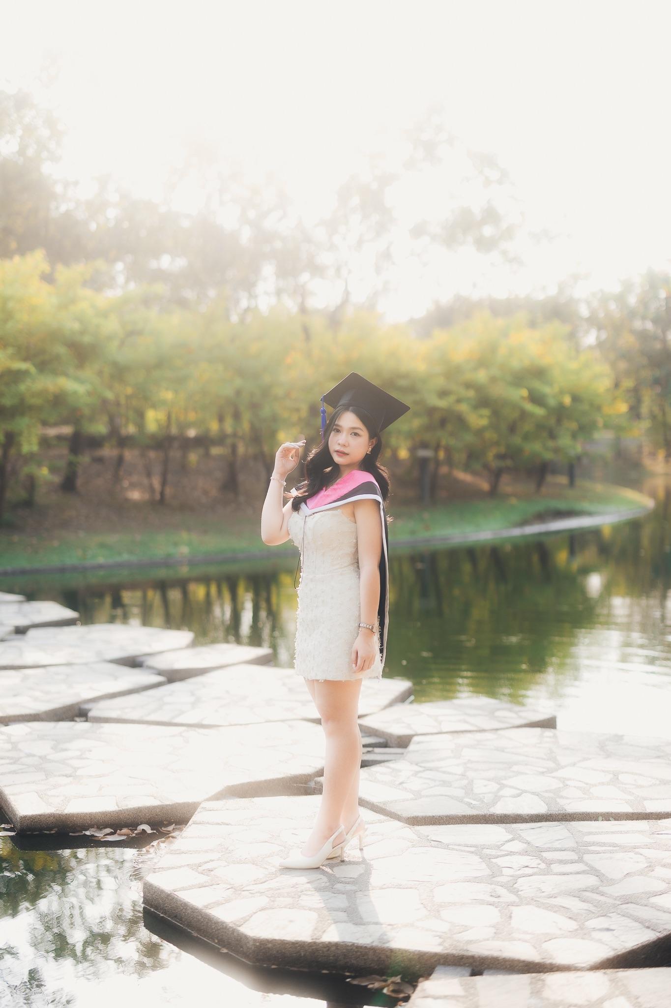 ผลงานรับปริญญา มหาวิทยาลัยนอร์ทกรุงเทพ โดย ถ่ายกับฟิล์ม ภาพที่ 8