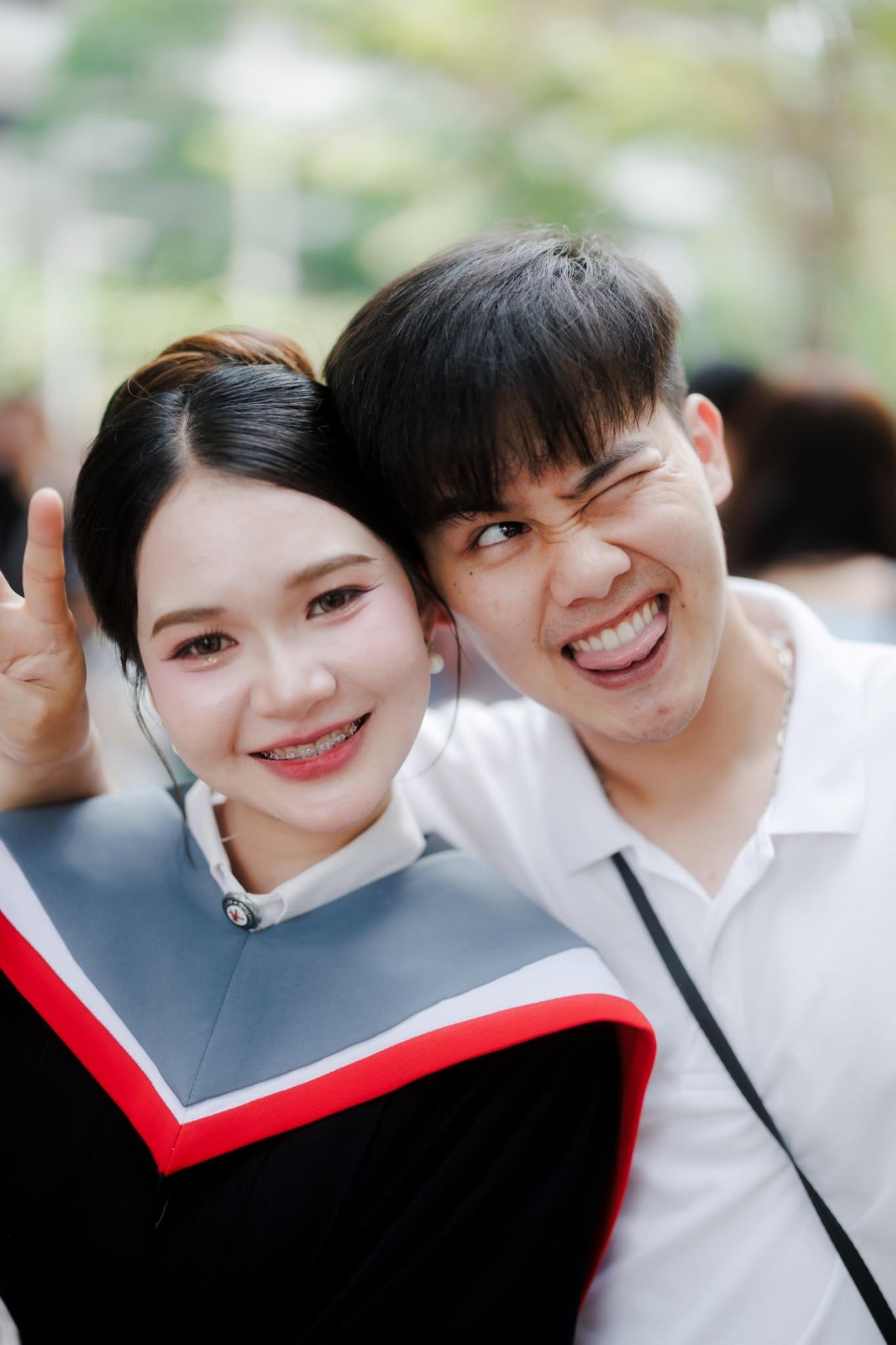 ผลงานรับปริญญา มหาวิทยาลัยศรีนครินทรวิโรฒ โดย ถ่ายกับฟิล์ม ภาพที่ 20