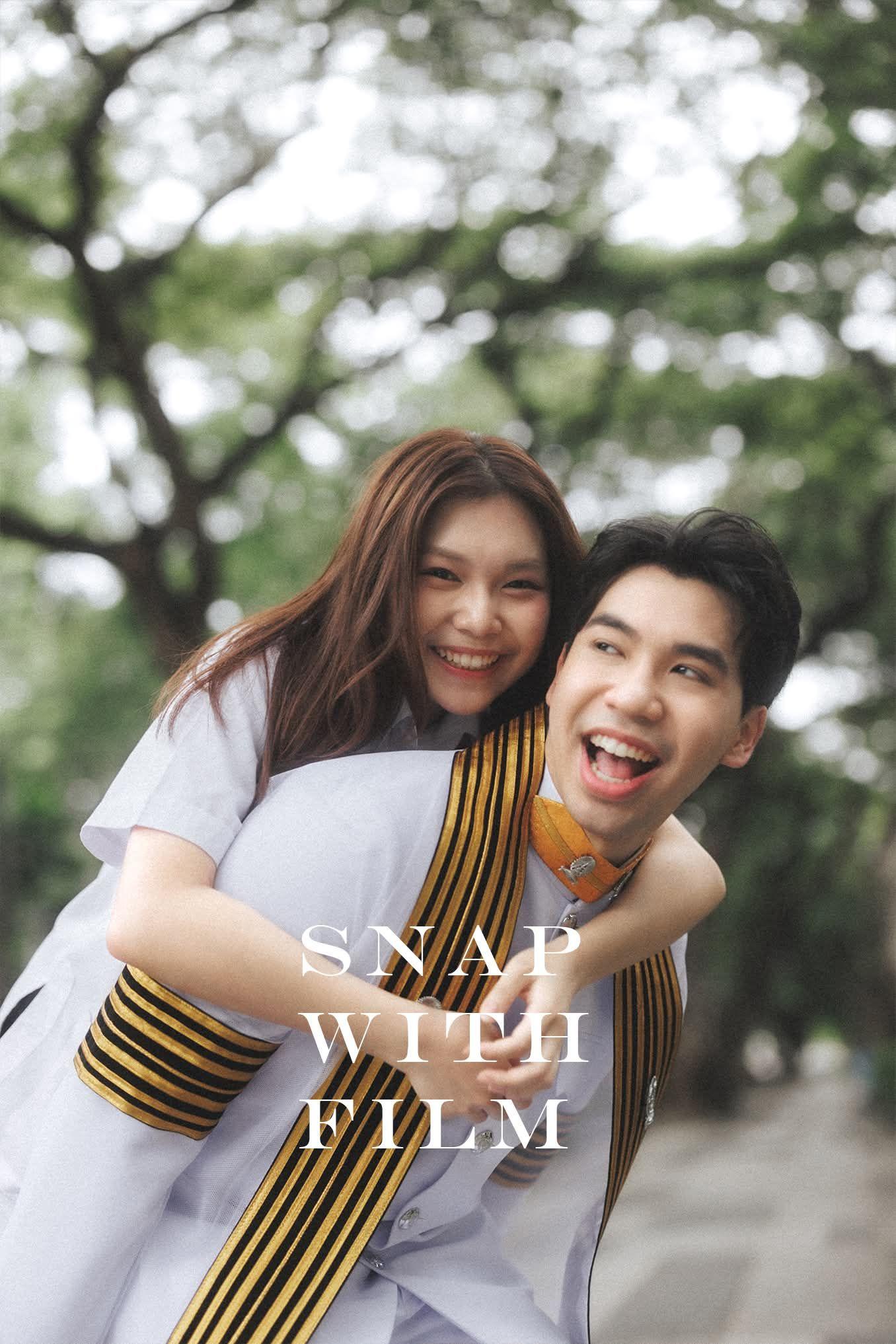 ผลงานรับปริญญา จุฬาลงกรณ์มหาวิทยาลัย โดย ถ่ายกับฟิล์ม ภาพที่ 1