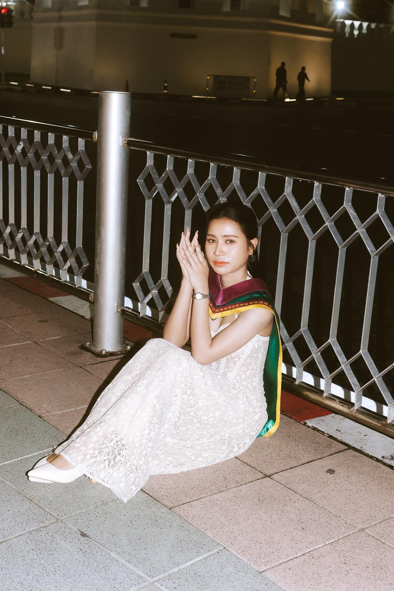 ผลงานรับปริญญา มหาวิทยาลัยราชภัฏสุรินทร์ โดย ถ่ายกับฟิล์ม ภาพที่ 14