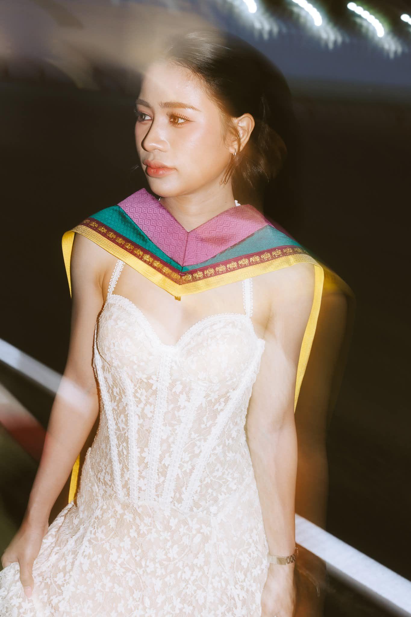 ผลงานรับปริญญา มหาวิทยาลัยราชภัฏสุรินทร์ โดย ถ่ายกับฟิล์ม ภาพที่ 5