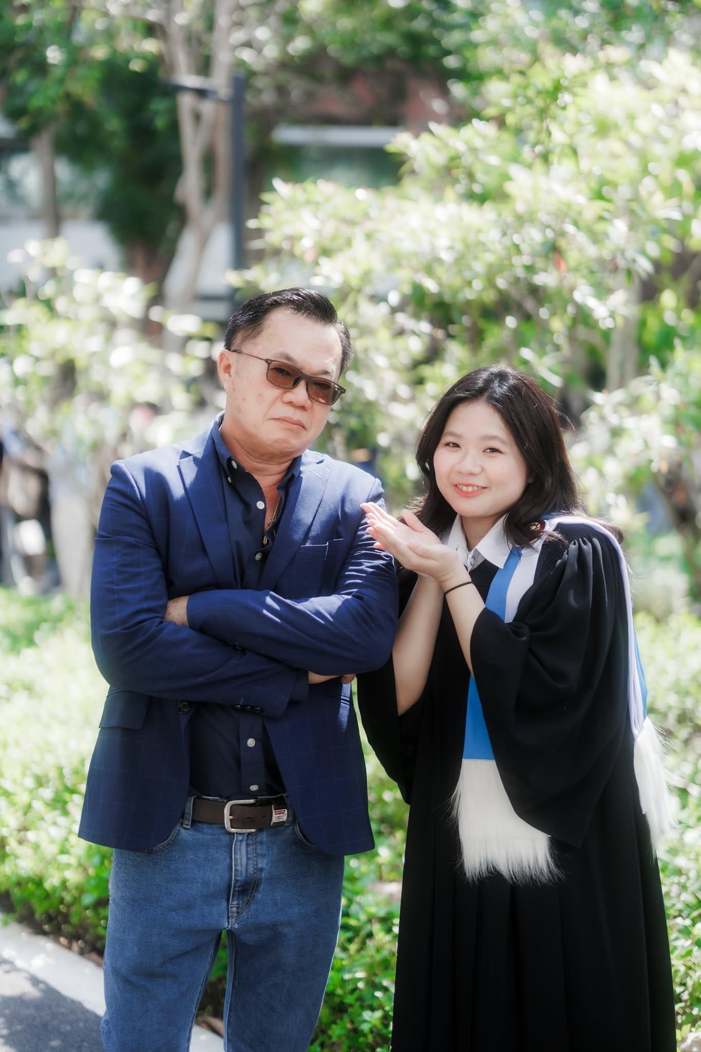 ผลงานรับปริญญา มหาวิทยาลัยธรรมศาสตร์ โดย ถ่ายกับฟิล์ม ภาพที่ 19
