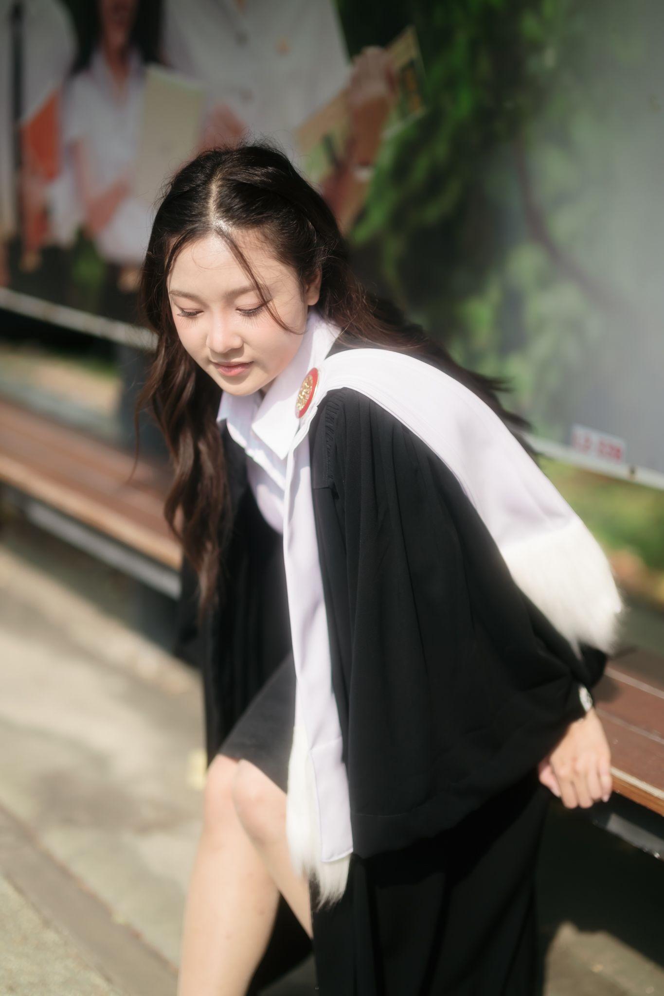 ผลงานรับปริญญา มหาวิทยาลัยธรรมศาสตร์ โดย Jojo ภาพที่ 6