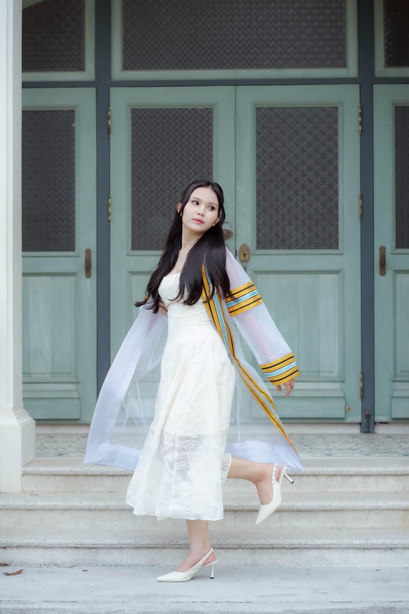 ผลงานรับปริญญา โดย Ptim ภาพที่ 3