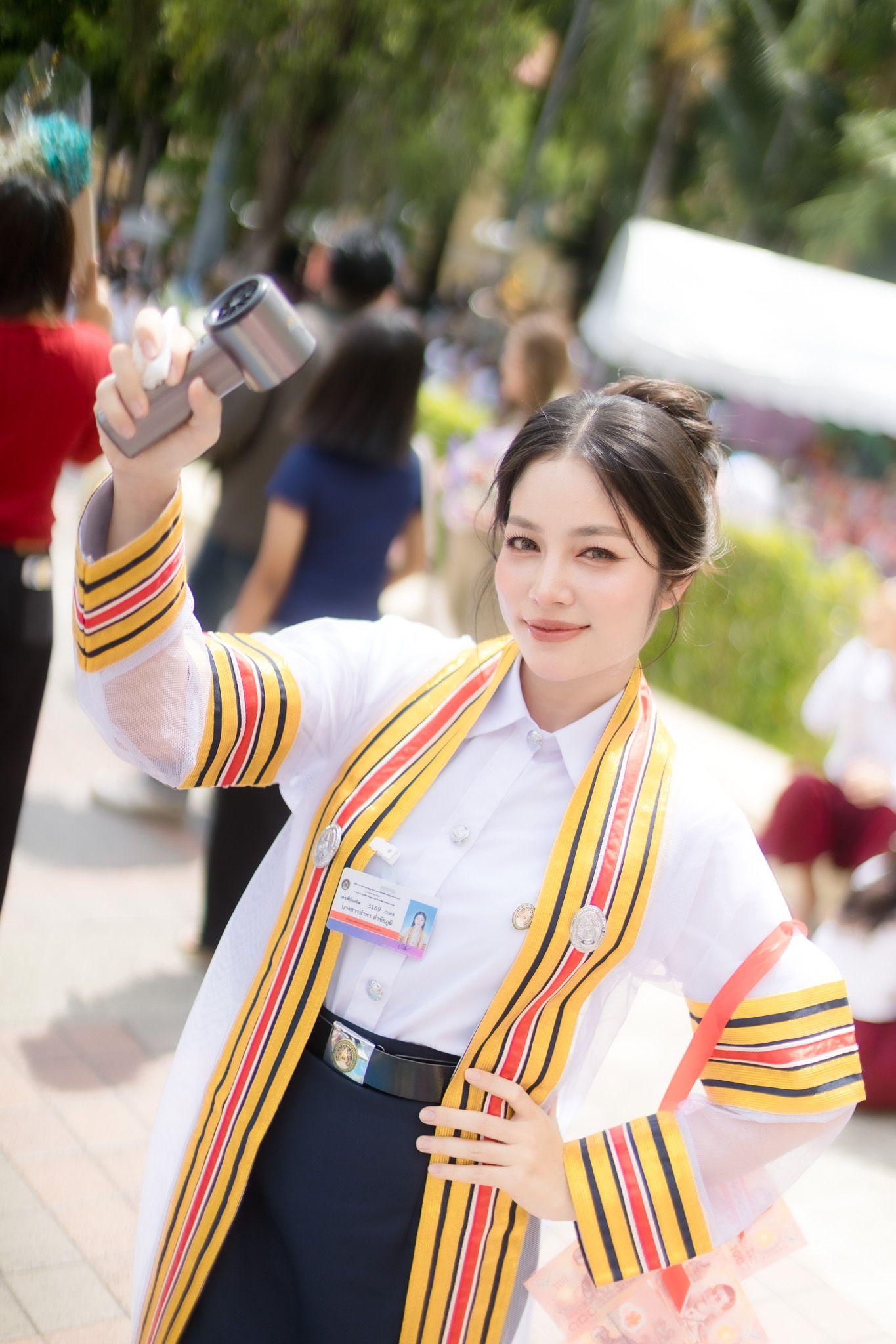 ผลงานรับปริญญา มหาวิทยาลัยราชภัฏสวนสุนันทา โดย Fiw.photo ภาพที่ 3