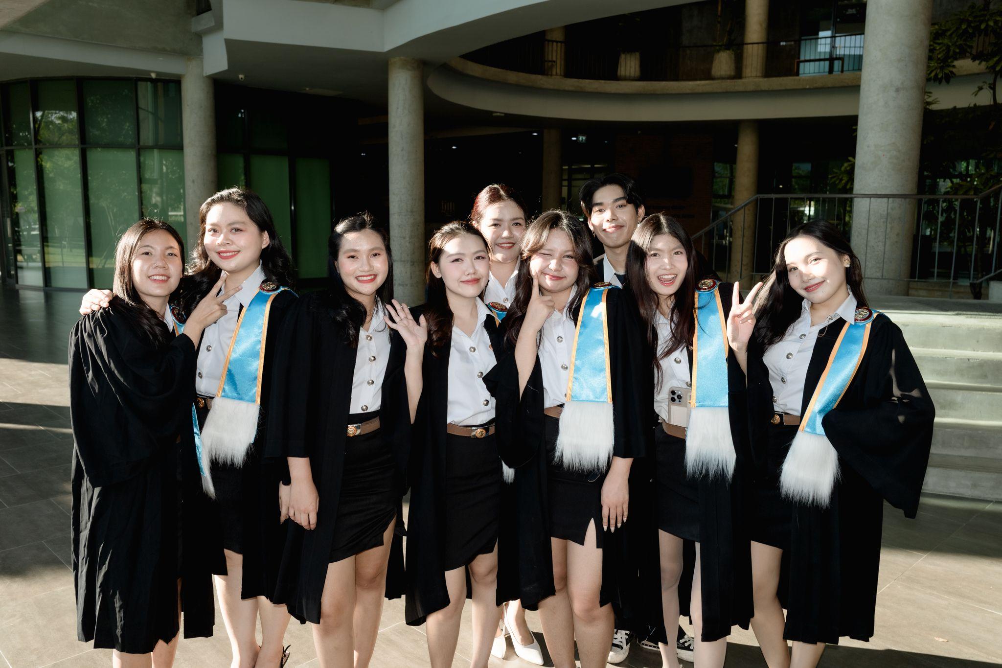 ผลงานรับปริญญา มหาวิทยาลัยธรรมศาสตร์ โดย Fiw.photo ภาพที่ 18