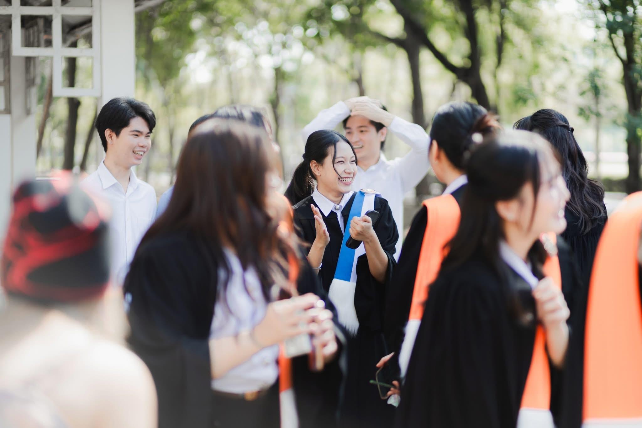 ผลงานรับปริญญา มหาวิทยาลัยธรรมศาสตร์ โดย Kevensyn ภาพที่ 12