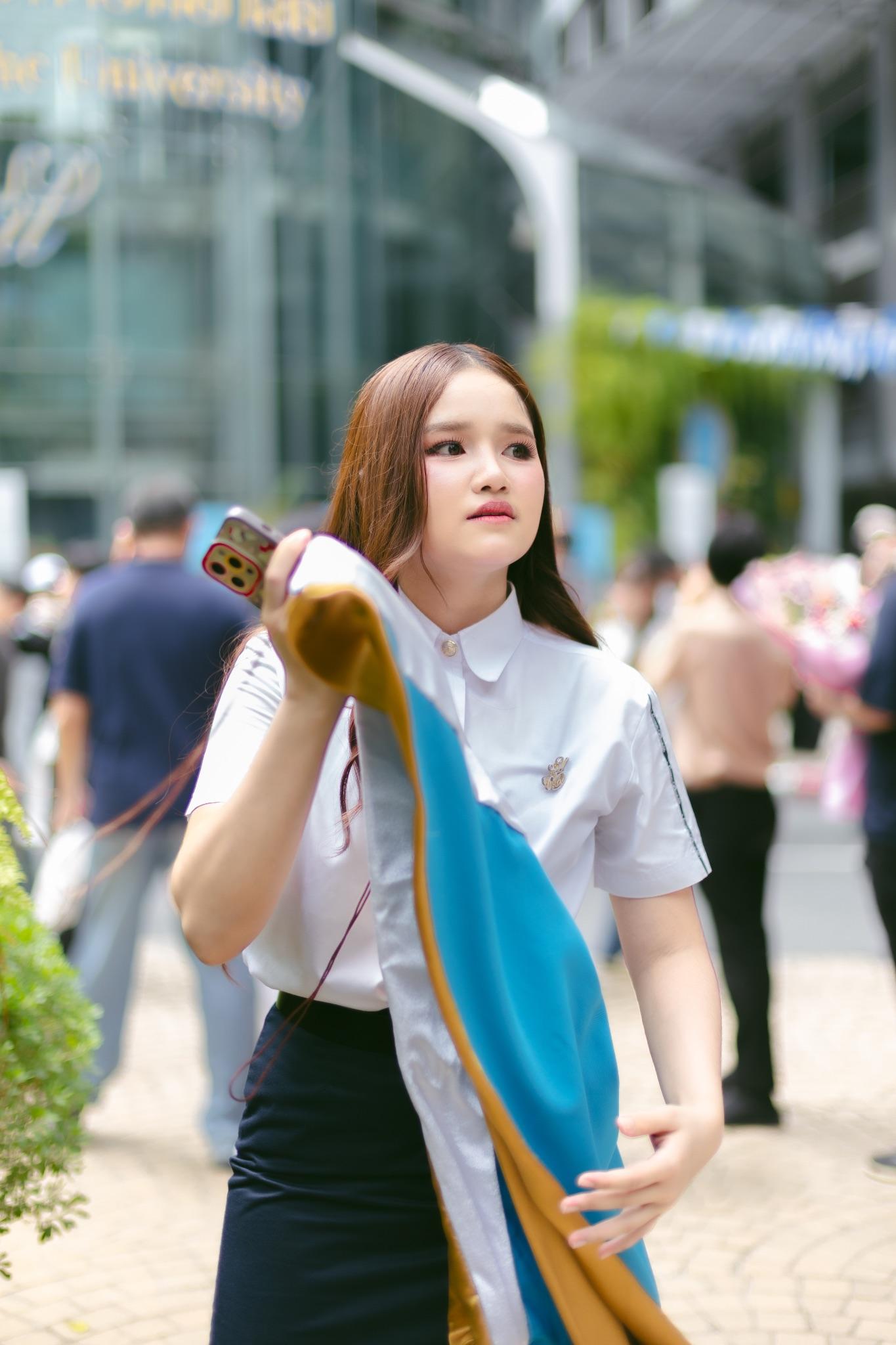 ผลงานรับปริญญา มหาวิทยาลัยสวนดุสิต โดย Kevensyn ภาพที่ 2