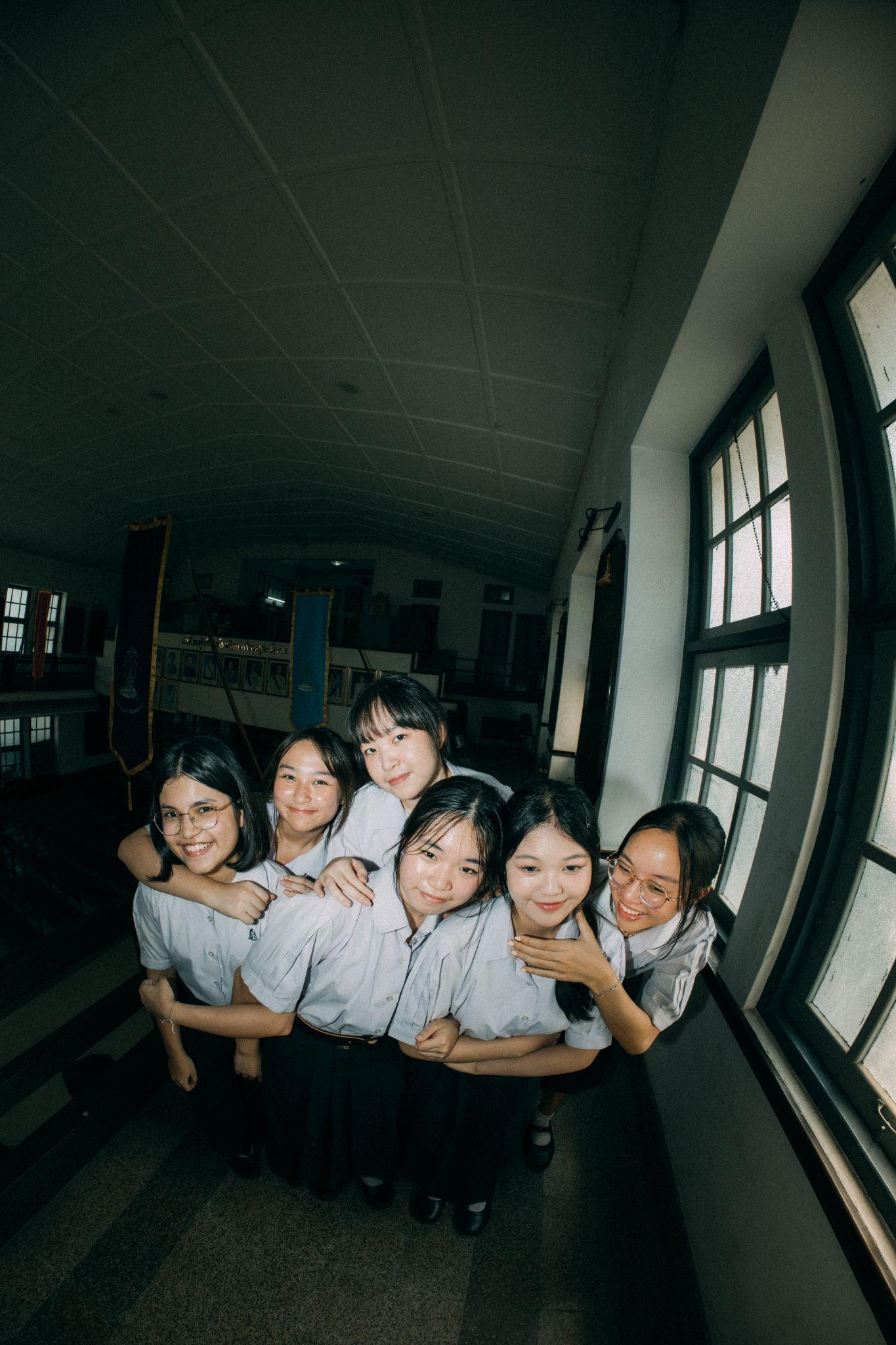 ผลงานรับปริญญา โรงเรียนเตรียมอุดมศึกษา โดย thnk.x ภาพที่ 8