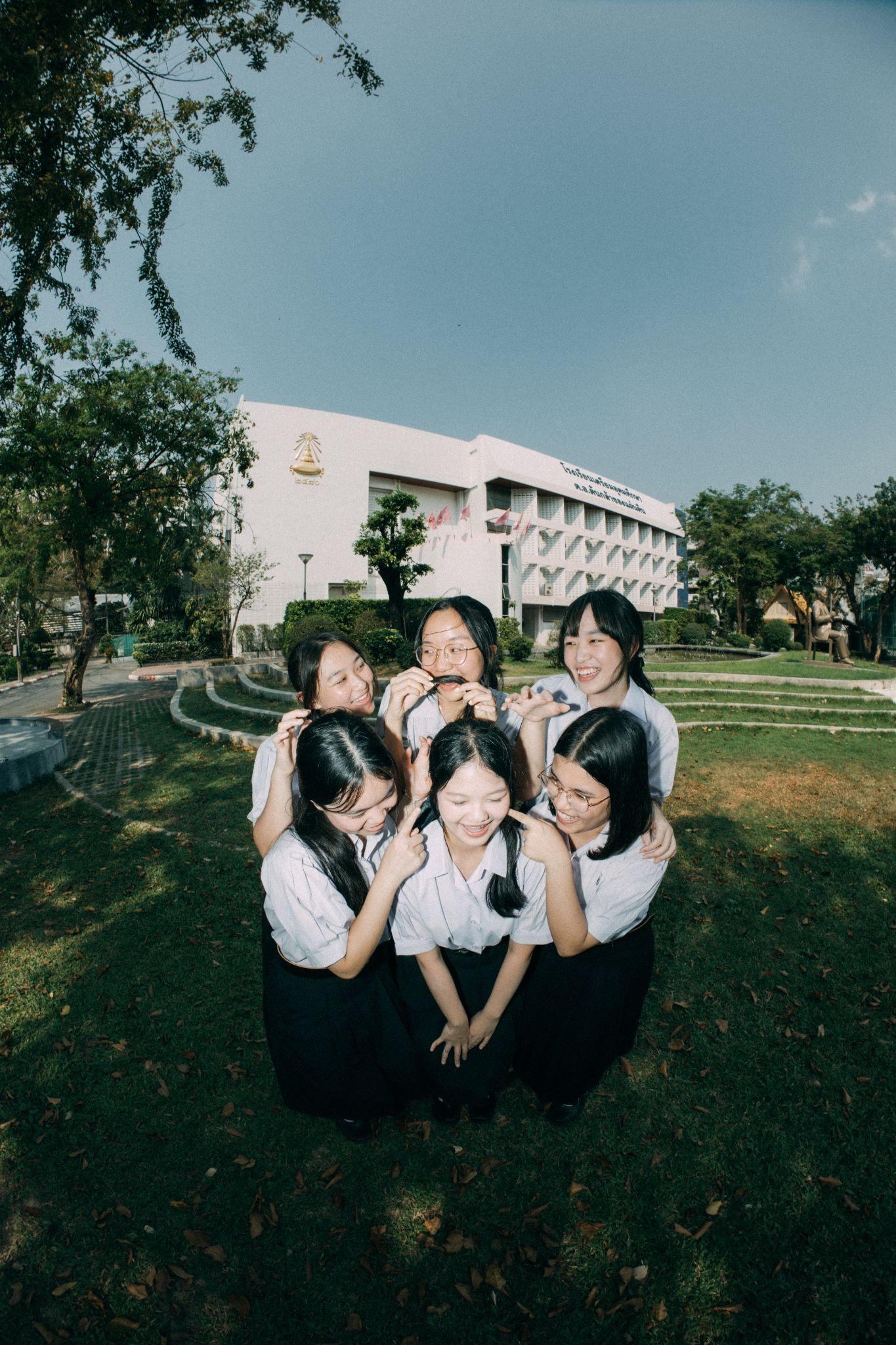 ผลงานรับปริญญา โรงเรียนเตรียมอุดมศึกษา โดย thnk.x ภาพที่ 6