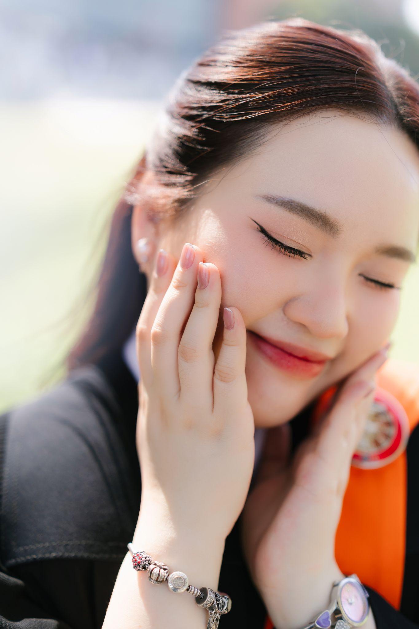 ผลงานรับปริญญา มหาวิทยาลัยธรรมศาสตร์ โดย thnk.x ภาพที่ 1