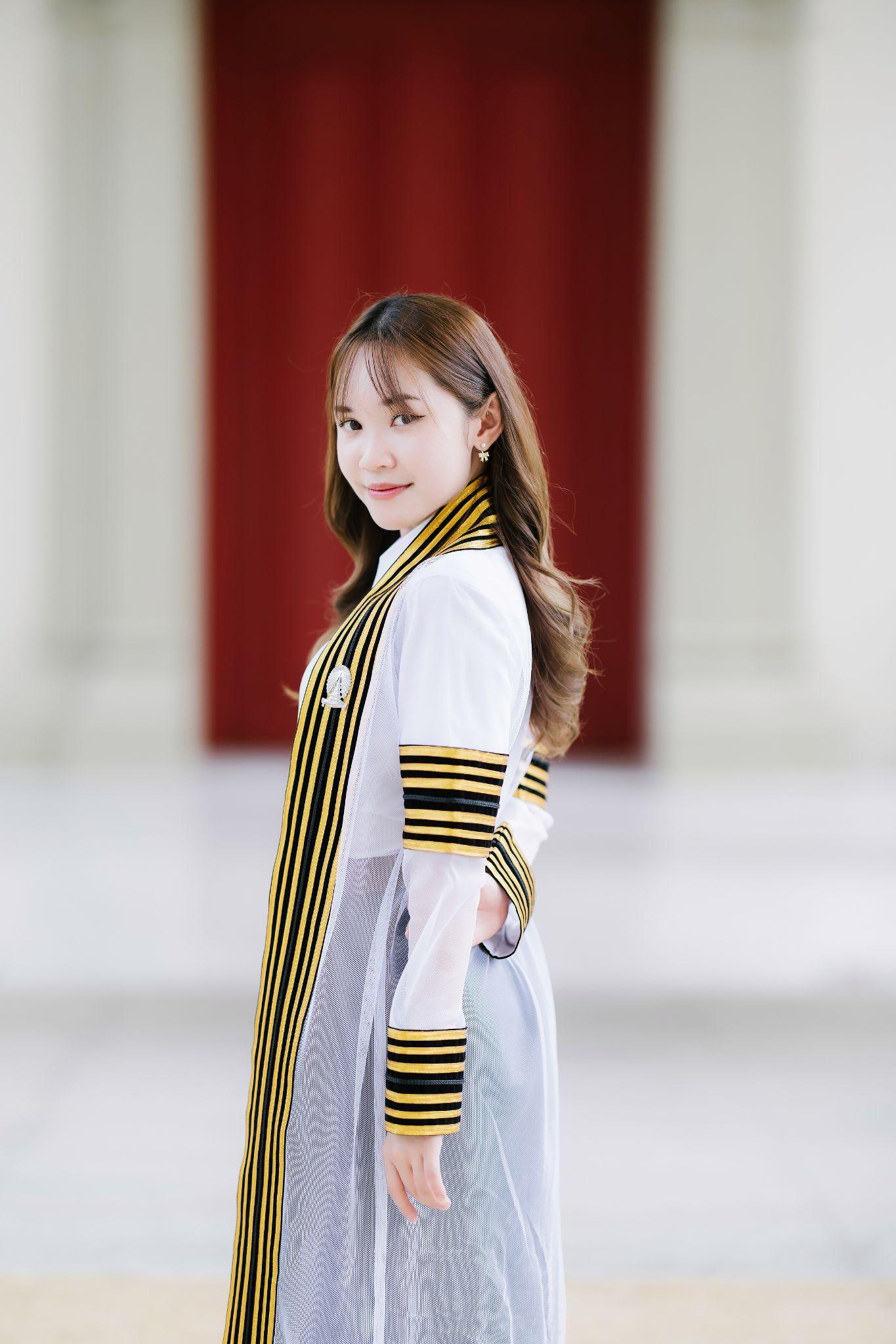 ผลงานรับปริญญา จุฬาลงกรณ์มหาวิทยาลัย โดย thnk.x ภาพที่ 9