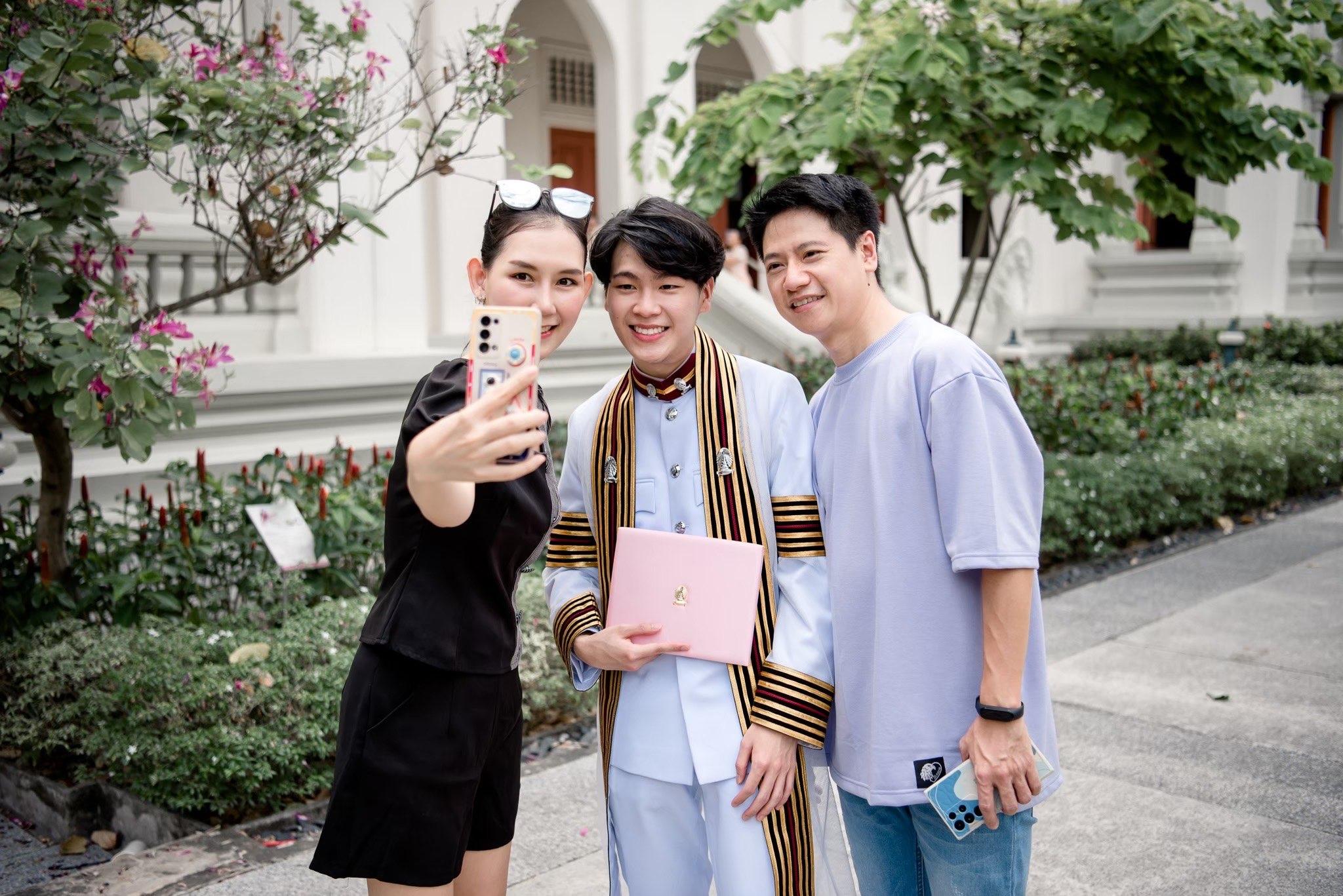 ผลงานรับปริญญา จุฬาลงกรณ์มหาวิทยาลัย โดย NSNAP ภาพที่ 1