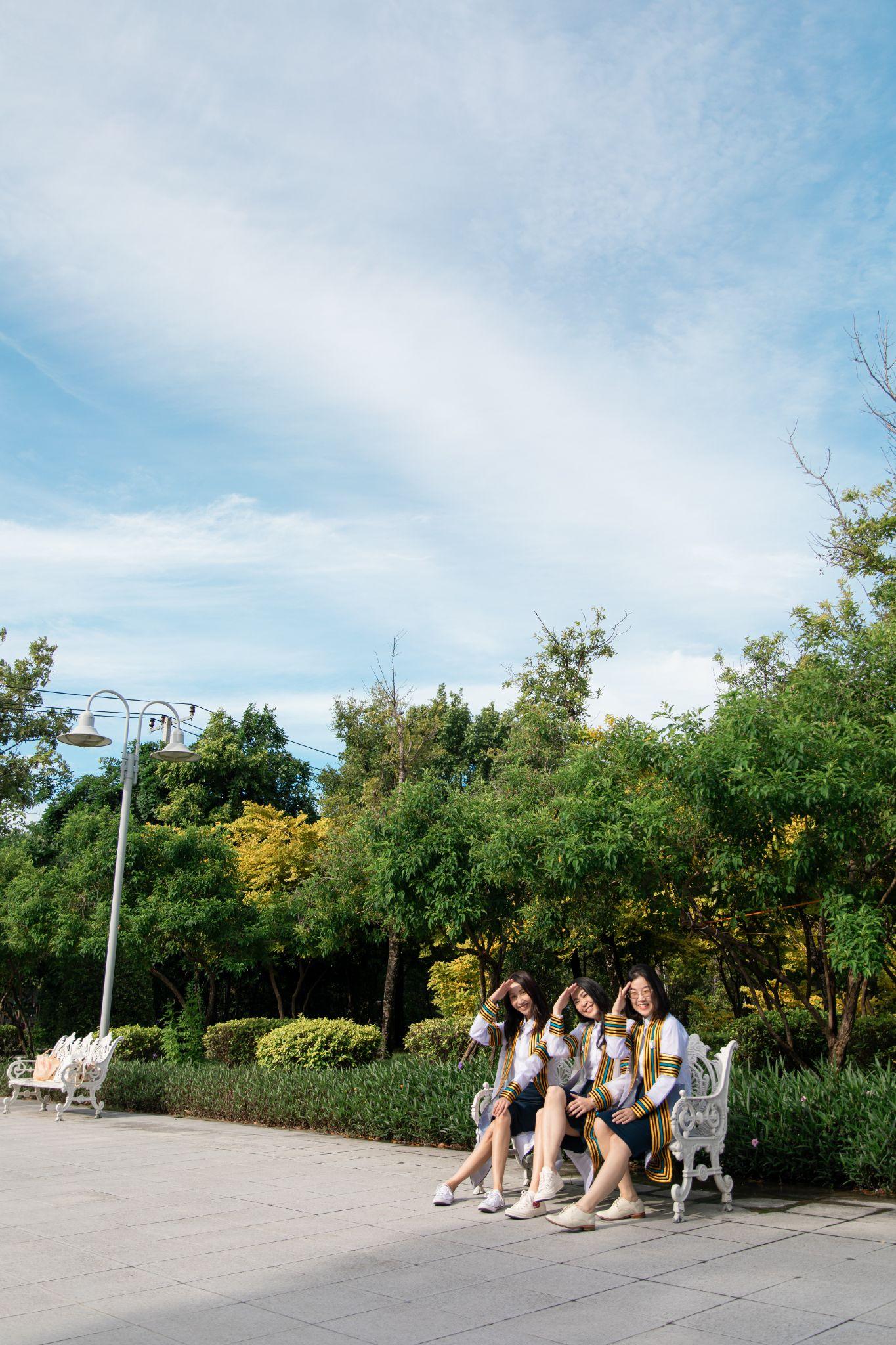 ผลงานรับปริญญา จุฬาลงกรณ์มหาวิทยาลัย โดย Vatashi ภาพที่ 1