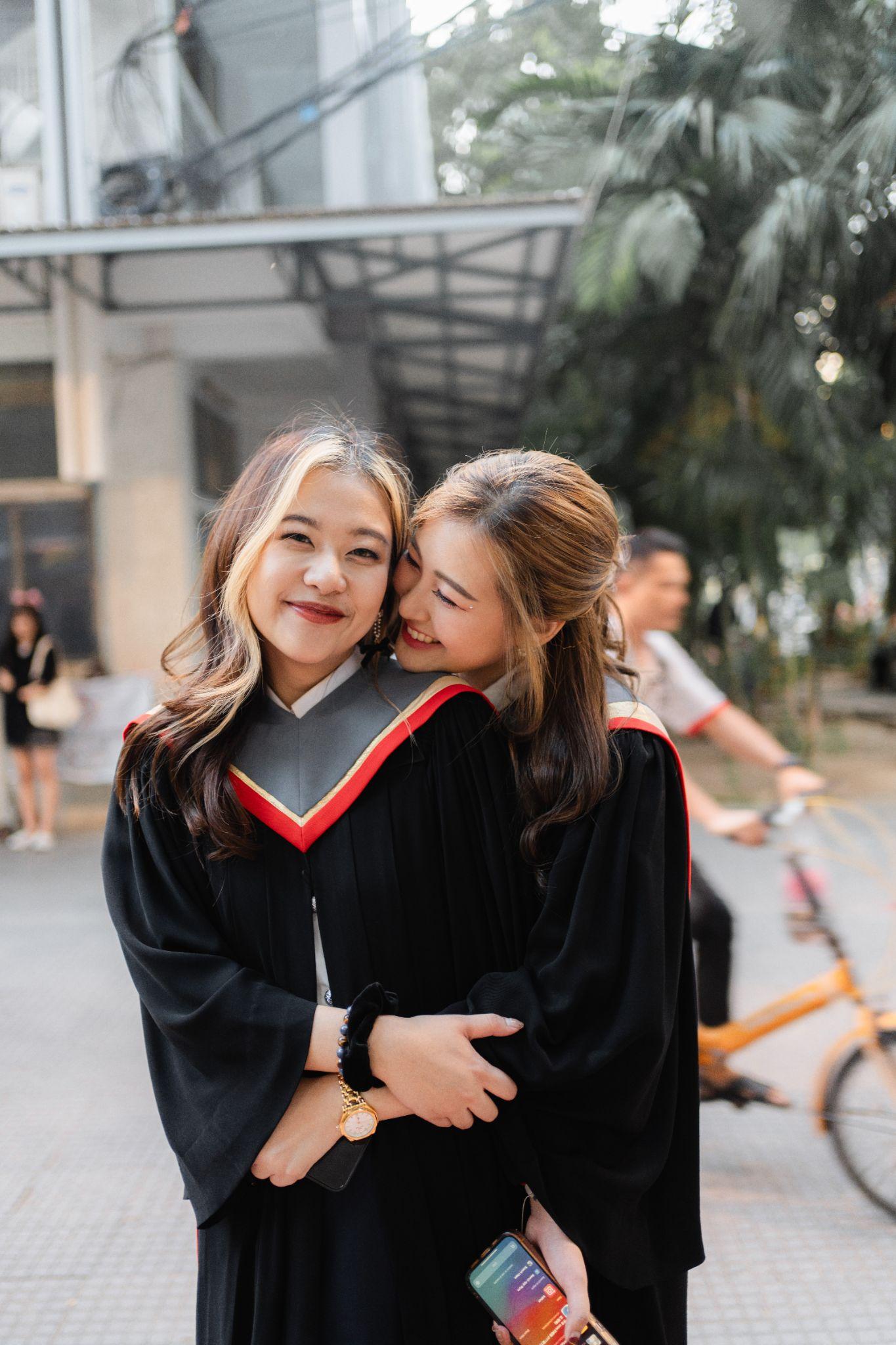ผลงานรับปริญญา มหาวิทยาลัยศรีนครินทรวิโรฒ โดย Vatashi ภาพที่ 3