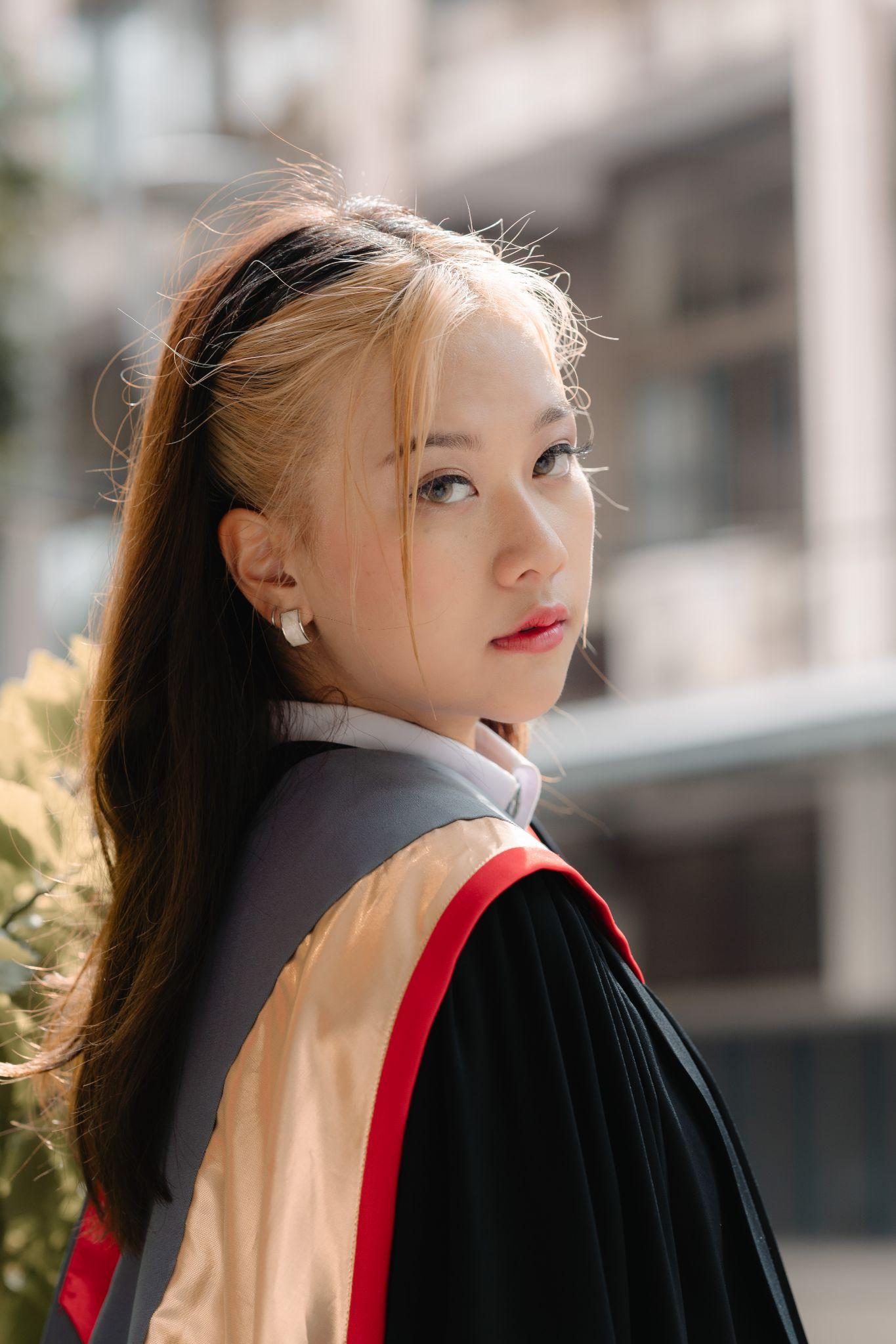 ผลงานรับปริญญา โดย Vatashi ภาพที่ 4