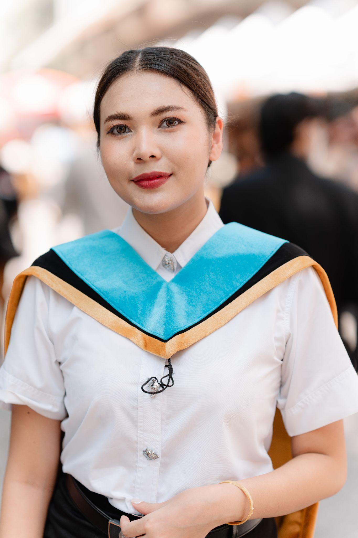 ผลงานรับปริญญา มหาวิทยาลัยหอการค้าไทย โดย Vatashi ภาพที่ 7