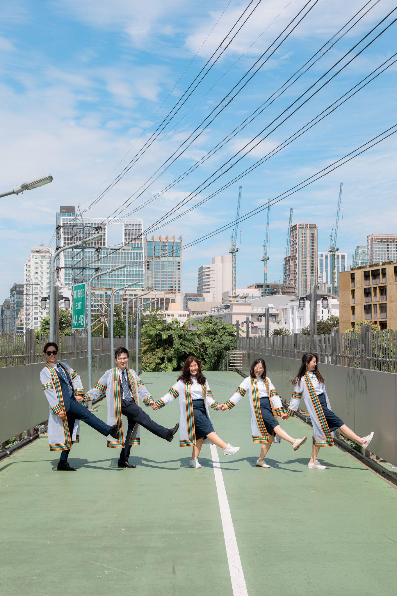 ผลงานรับปริญญา จุฬาลงกรณ์มหาวิทยาลัย โดย Vatashi ภาพที่ 11