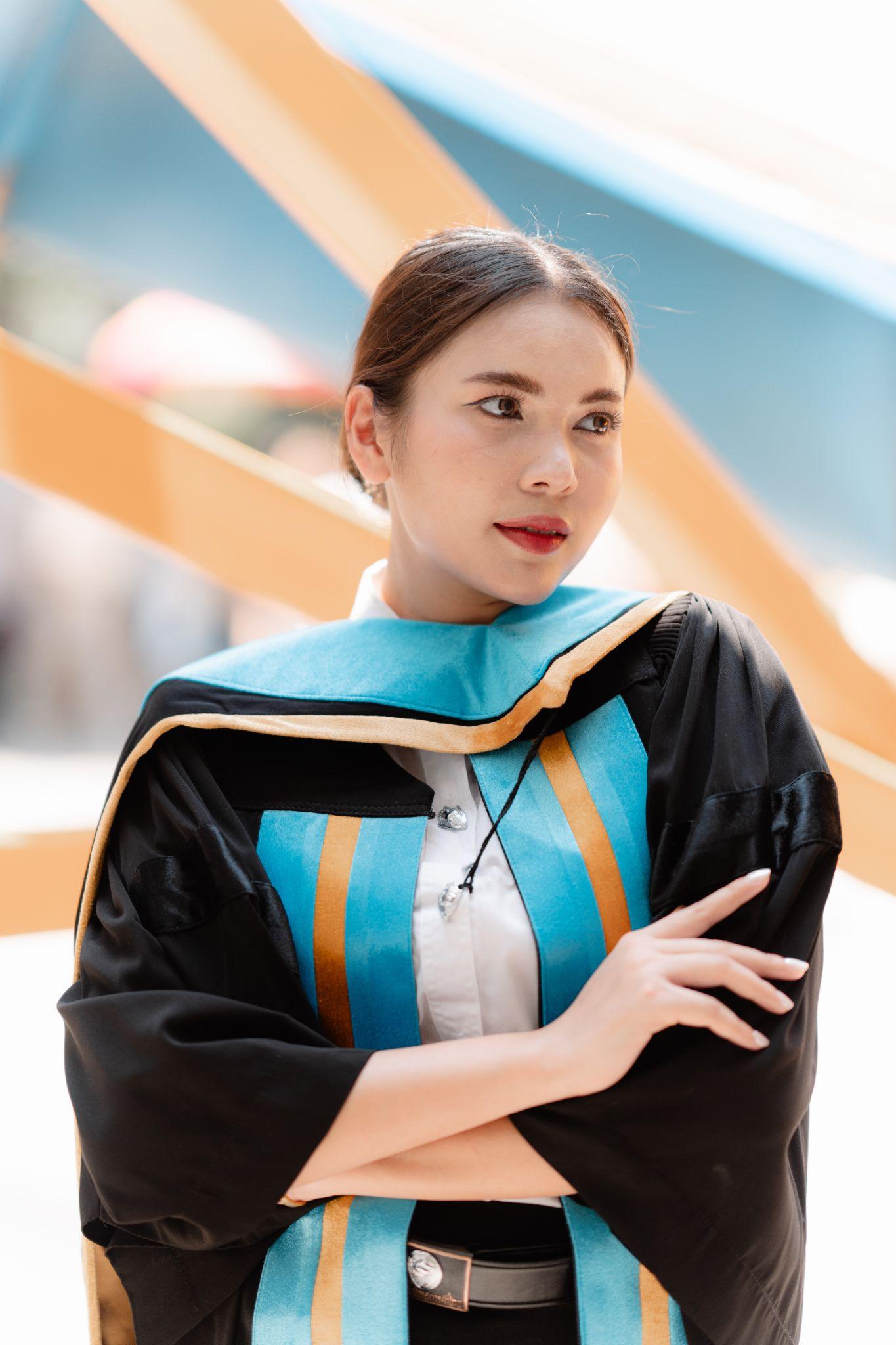 ผลงานรับปริญญา มหาวิทยาลัยหอการค้าไทย โดย Vatashi ภาพที่ 6