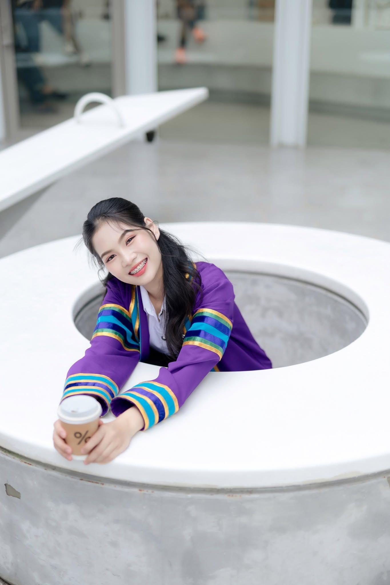 ผลงานรับปริญญา มหาวิทยาลัยราชภัฏบ้านสมเด็จเจ้าพระยา โดย จักรวาล16 ภาพที่ 10