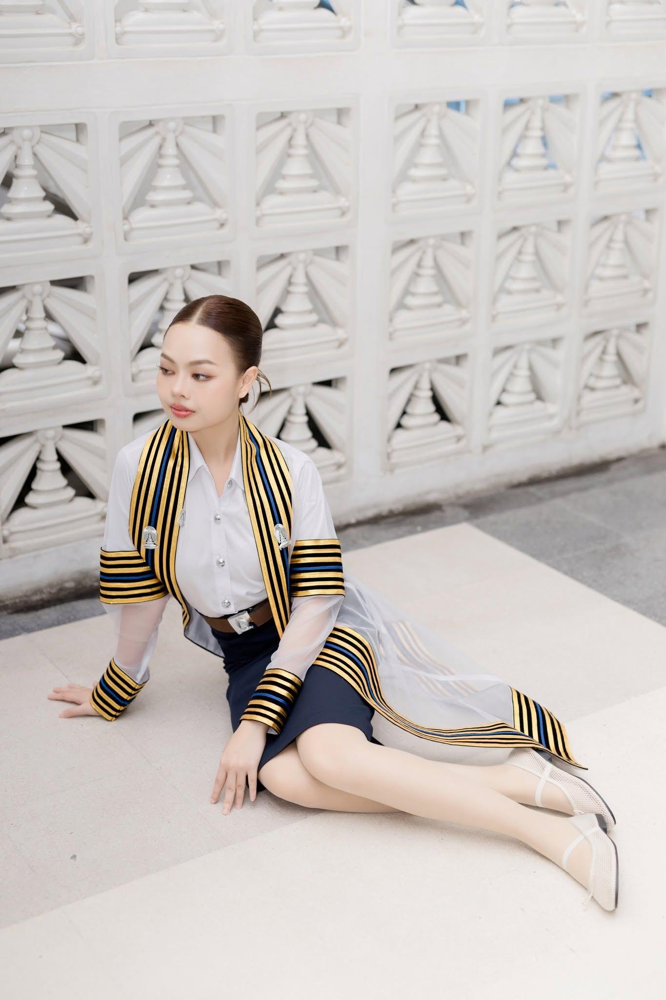 ผลงานรับปริญญา จุฬาลงกรณ์มหาวิทยาลัย โดย จักรวาล16 ภาพที่ 4