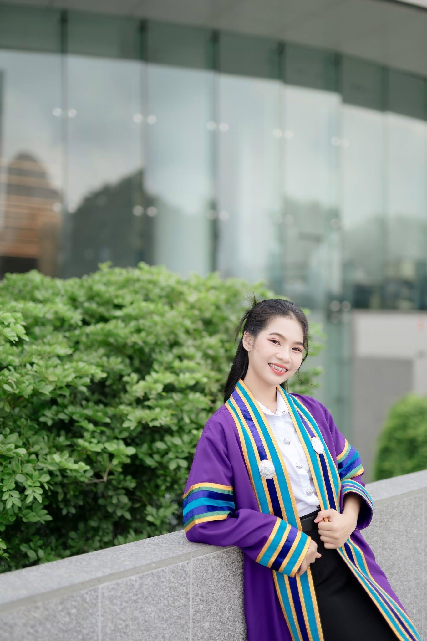 ผลงานรับปริญญา มหาวิทยาลัยราชภัฏบ้านสมเด็จเจ้าพระยา โดย จักรวาล16 ภาพที่ 19