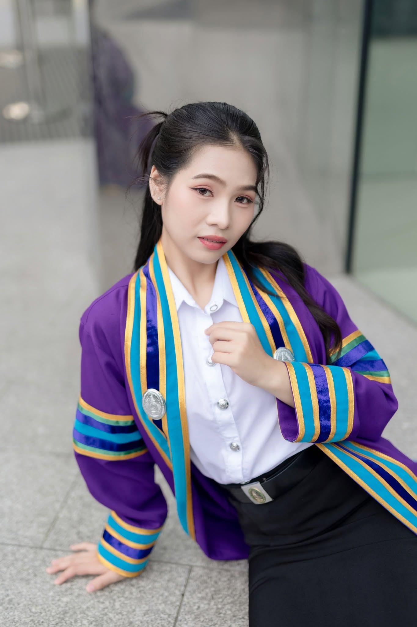 ผลงานรับปริญญา มหาวิทยาลัยราชภัฏบ้านสมเด็จเจ้าพระยา โดย จักรวาล16 ภาพที่ 15