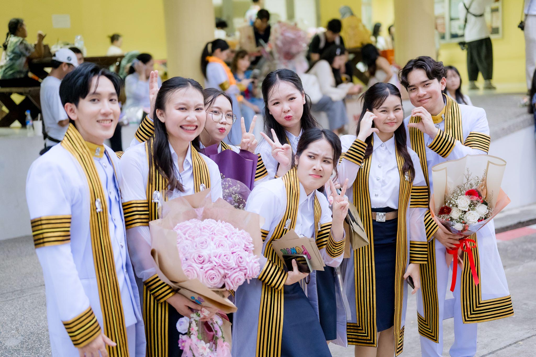 ผลงานรับปริญญา จุฬาลงกรณ์มหาวิทยาลัย โดย shangnuipoto ภาพที่ 16