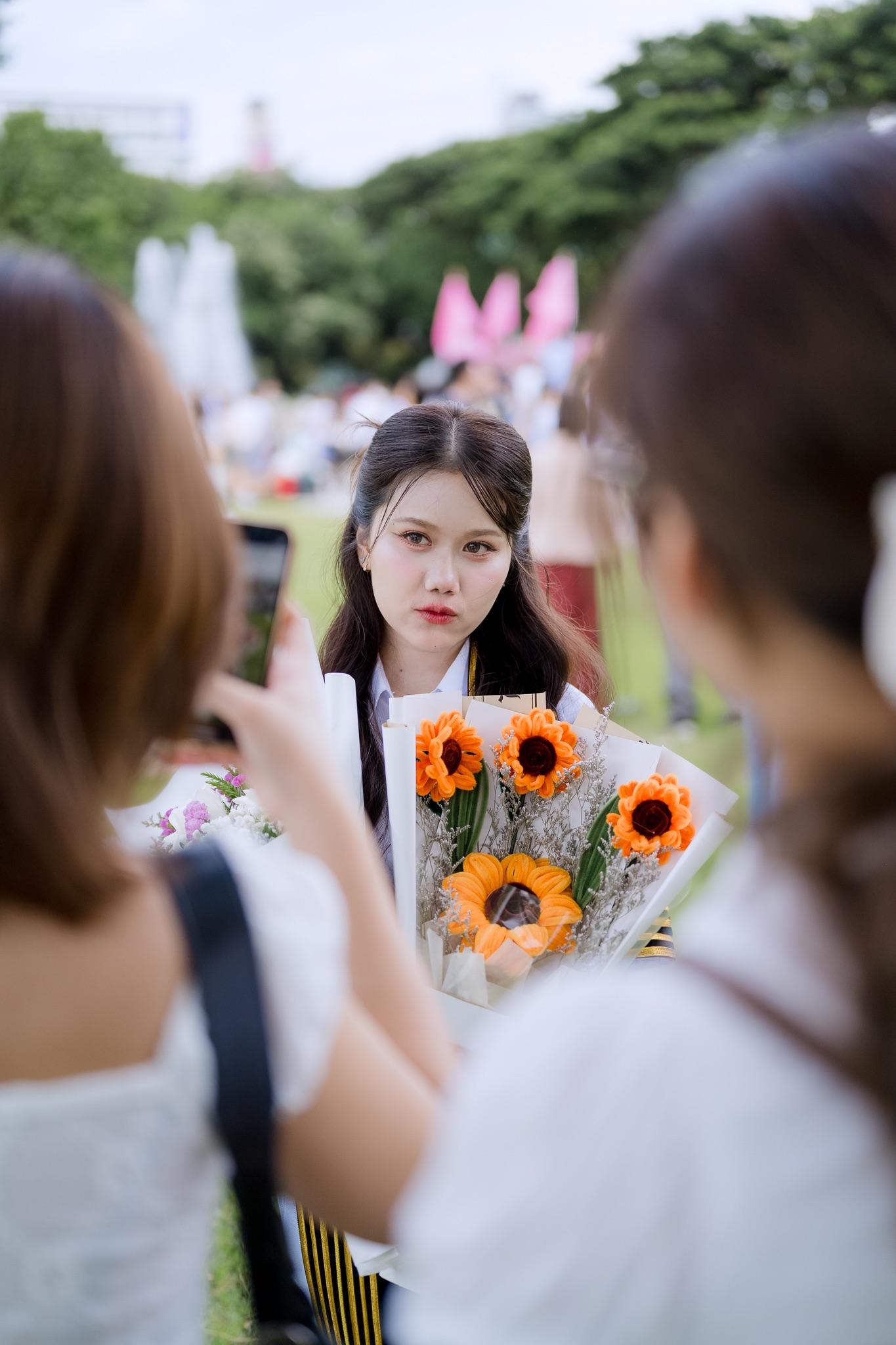 ผลงานรับปริญญา จุฬาลงกรณ์มหาวิทยาลัย โดย shangnuipoto ภาพที่ 10