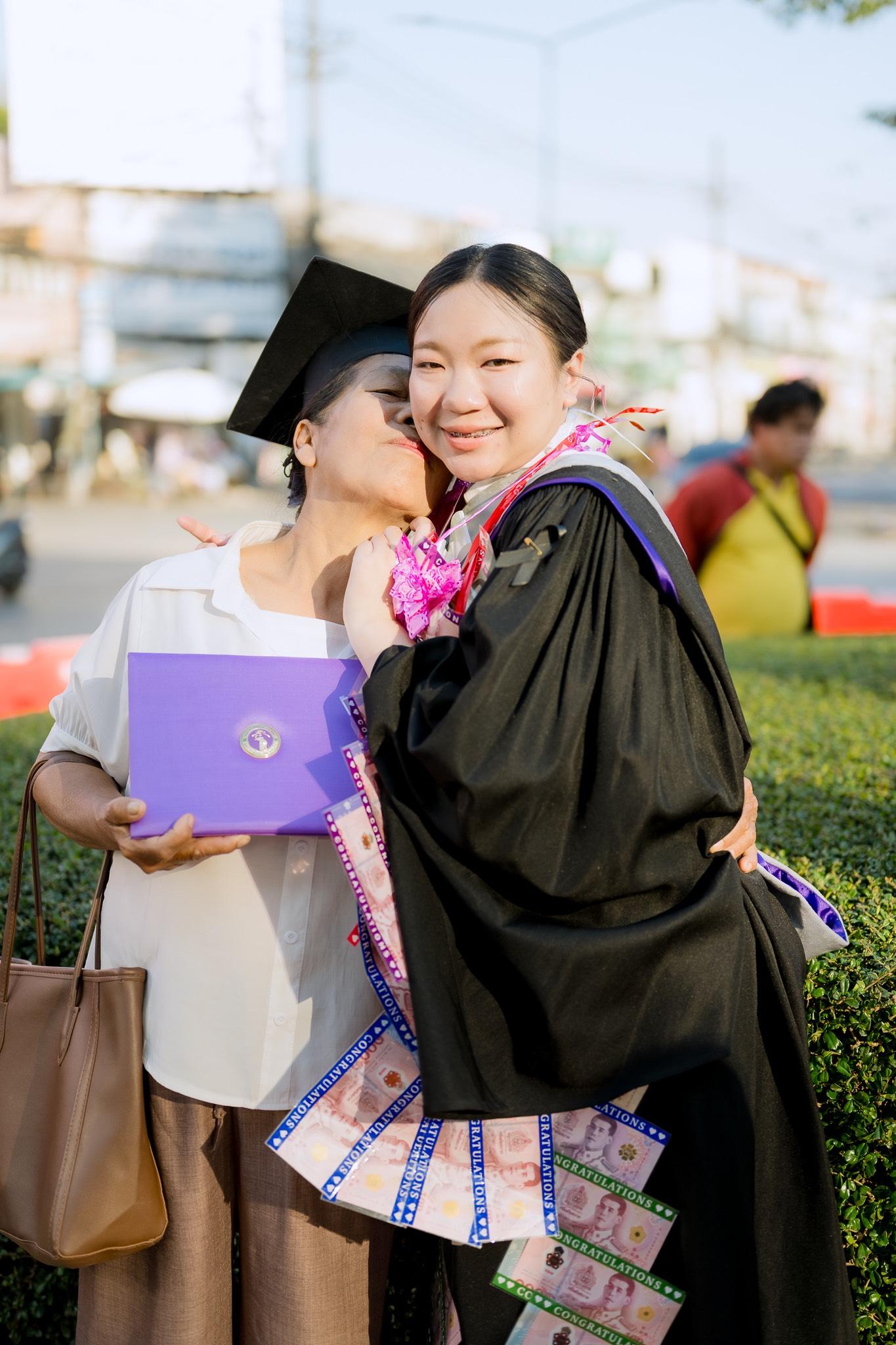 ผลงานรับปริญญา มหาวิทยาลัยเชียงใหม่ โดย shangnuipoto ภาพที่ 19