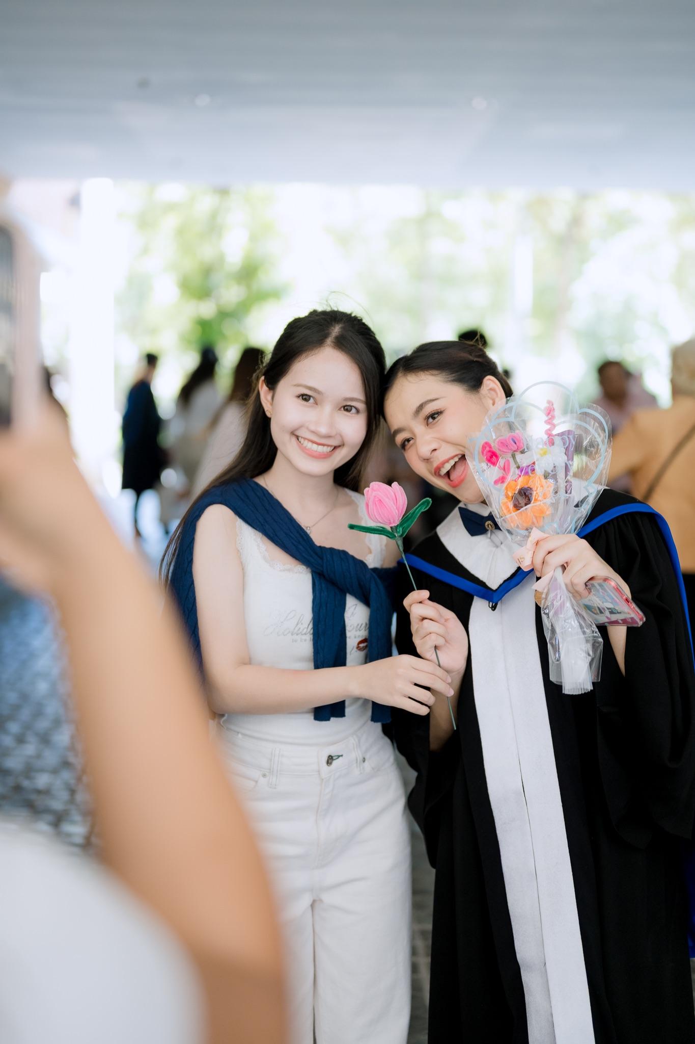 ผลงานรับปริญญา มหาวิทยาลัยมหิดล โดย shangnuipoto ภาพที่ 10