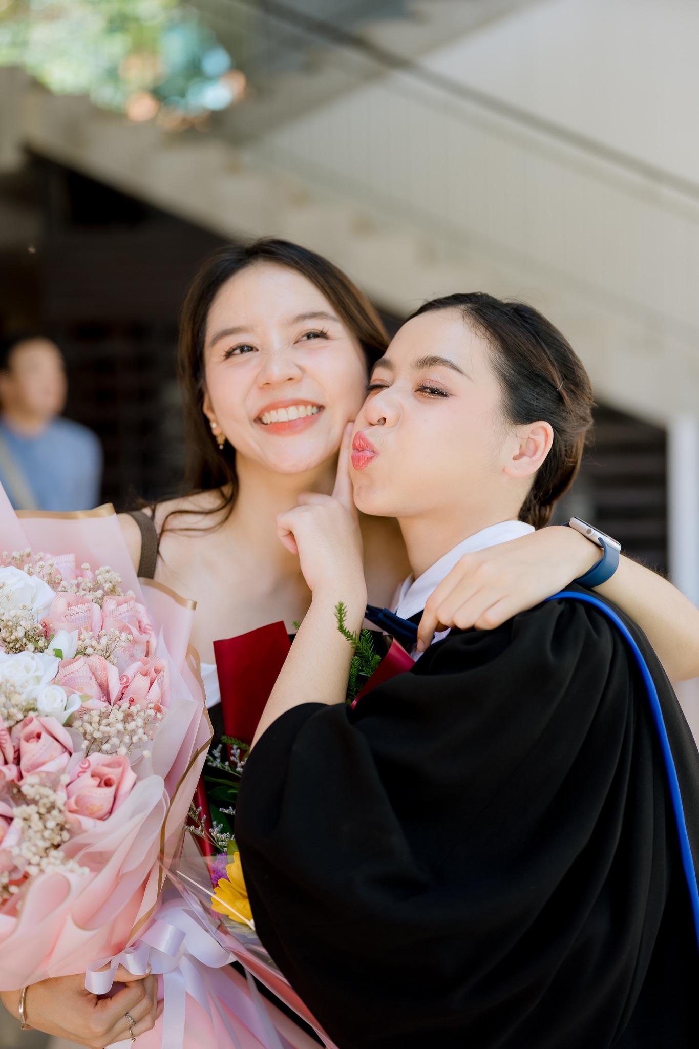 ผลงานรับปริญญา มหาวิทยาลัยมหิดล โดย shangnuipoto ภาพที่ 3
