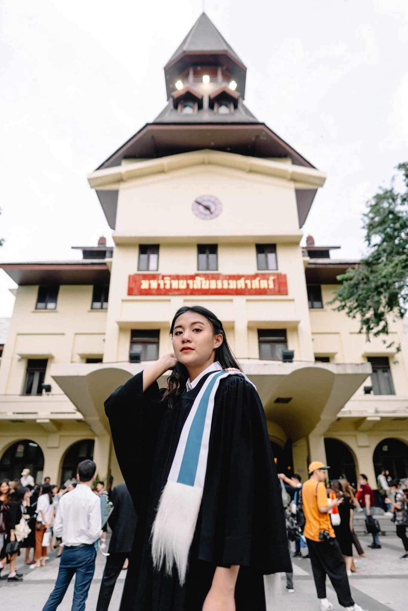 ผลงานรับปริญญา มหาวิทยาลัยธรรมศาสตร์ โดย Narratell Gallery ภาพที่ 1