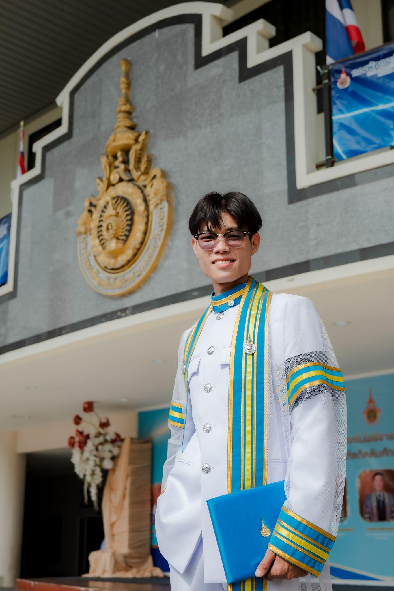 ผลงานรับปริญญา มหาวิทยาลัยเทคโนโลยีราชมงคลตะวันออก โดย Narratell Gallery ภาพที่ 11