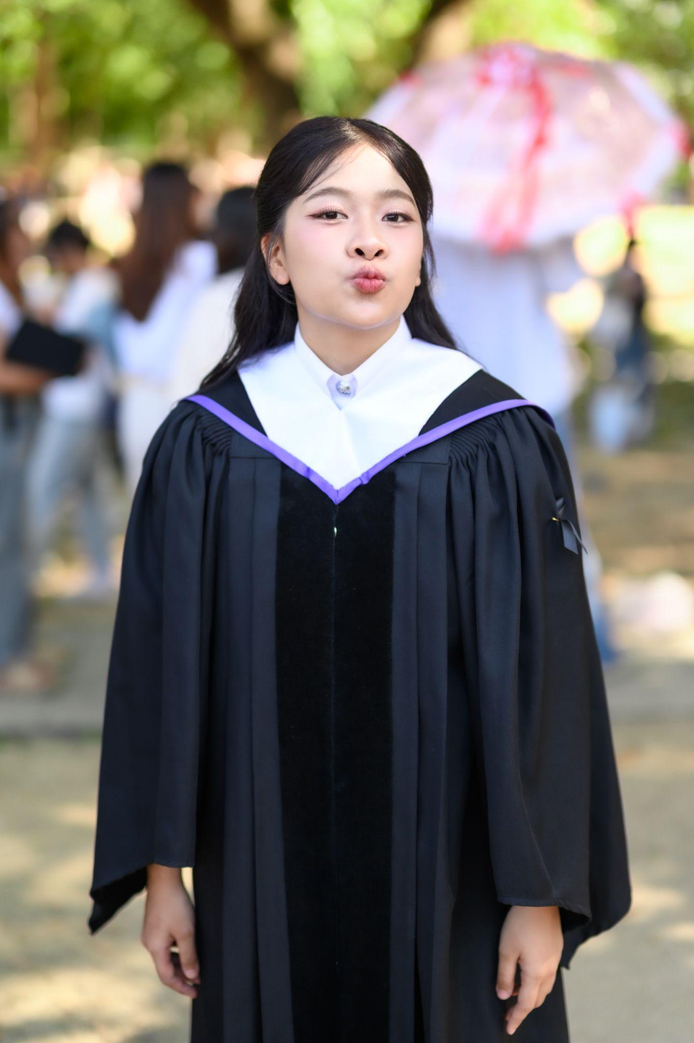 ผลงานรับปริญญา มหาวิทยาลัยเชียงใหม่ โดย มุมห้อง Photo ภาพที่ 2