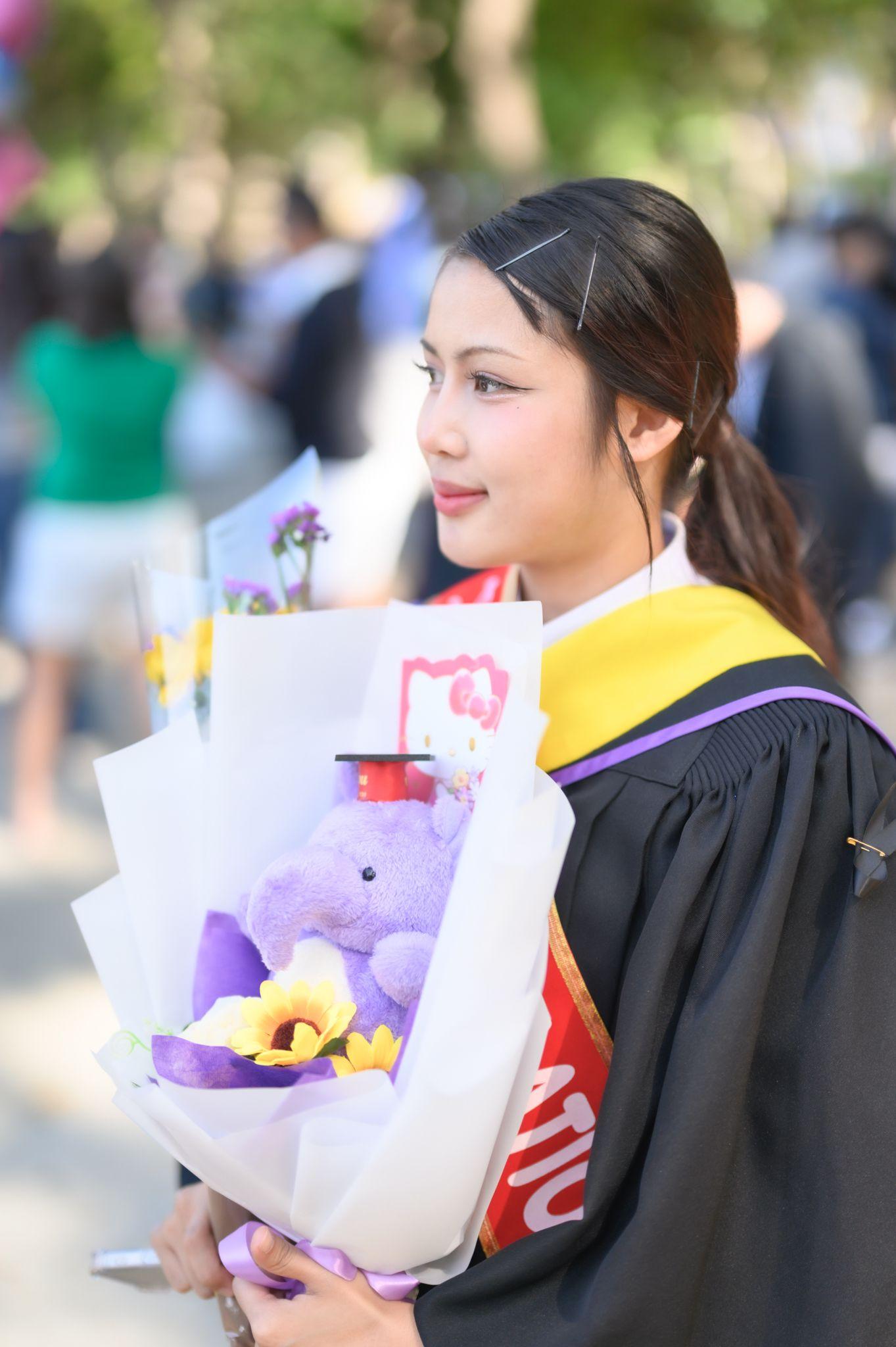 ผลงานรับปริญญา มหาวิทยาลัยเชียงใหม่ โดย มุมห้อง Photo ภาพที่ 11