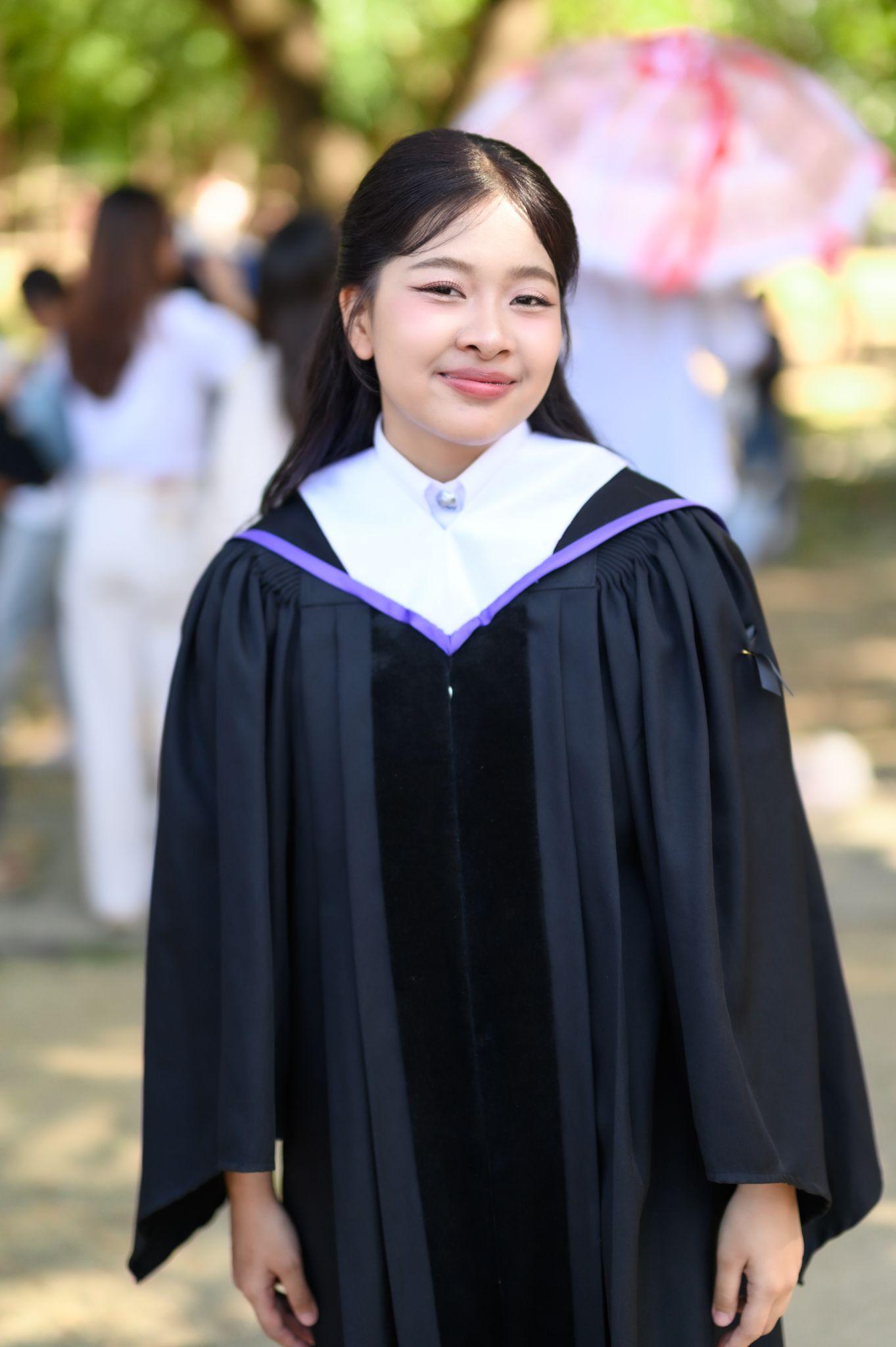 ผลงานรับปริญญา มหาวิทยาลัยเชียงใหม่ โดย มุมห้อง Photo ภาพที่ 1