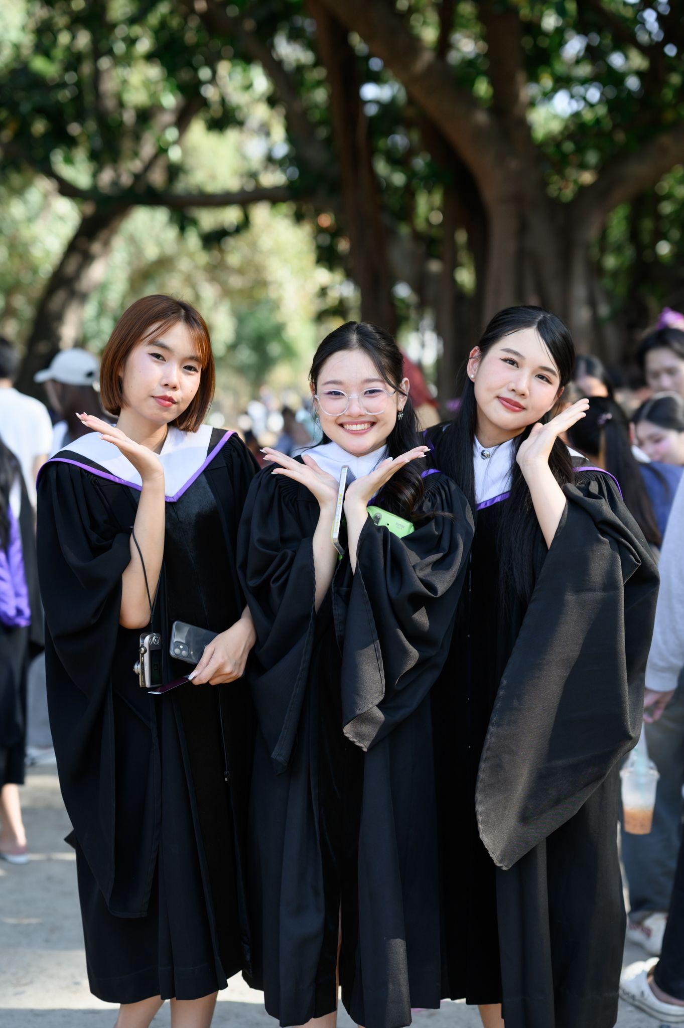 ผลงานรับปริญญา มหาวิทยาลัยเชียงใหม่ โดย มุมห้อง Photo ภาพที่ 19