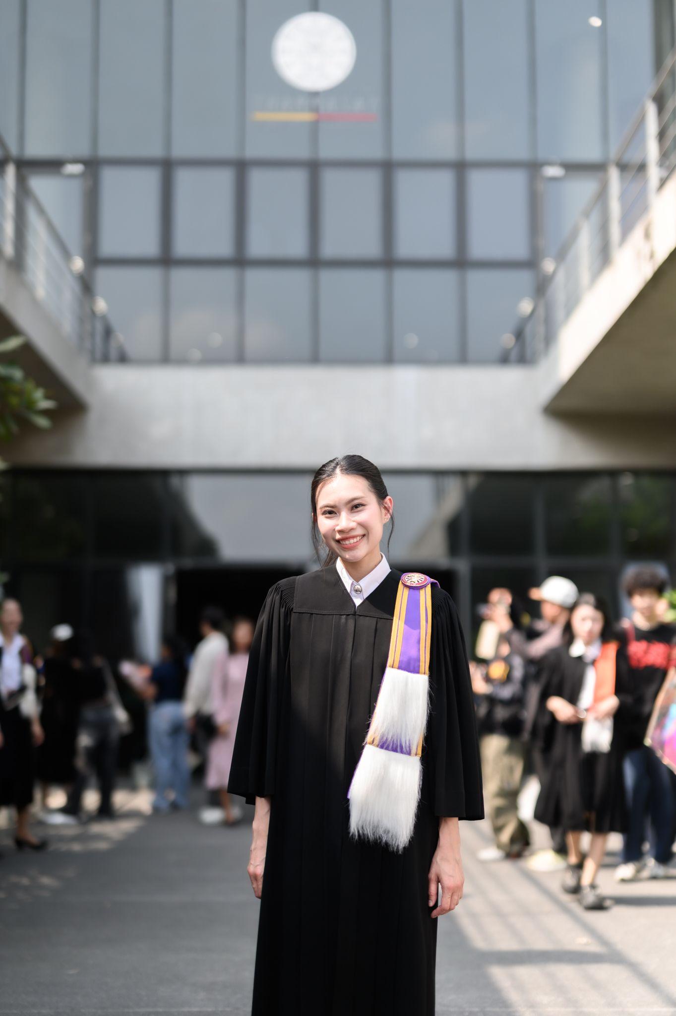 ผลงานรับปริญญา มหาวิทยาลัยธรรมศาสตร์ โดย มุมห้อง Photo ภาพที่ 11