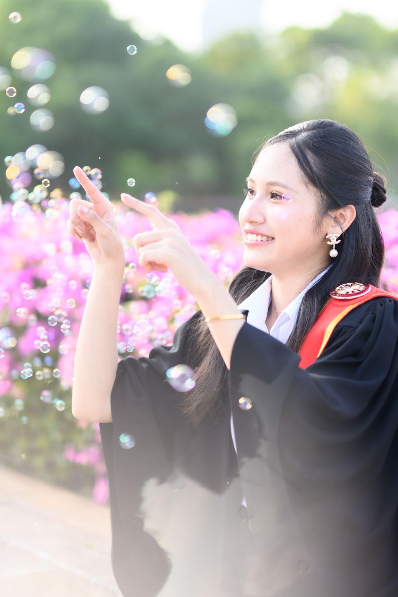 ผลงานรับปริญญา มหาวิทยาลัยธรรมศาสตร์ โดย มุมห้อง Photo ภาพที่ 3