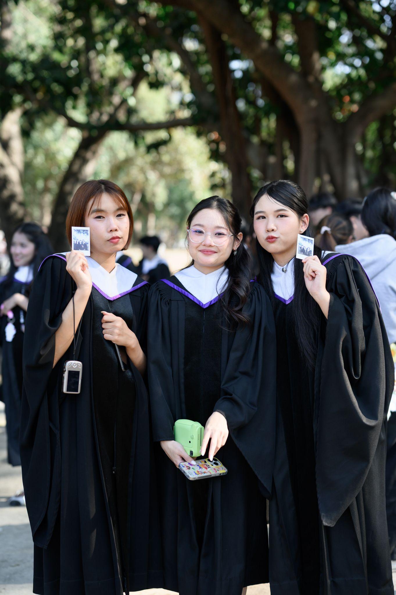 ผลงานรับปริญญา มหาวิทยาลัยเชียงใหม่ โดย มุมห้อง Photo ภาพที่ 15