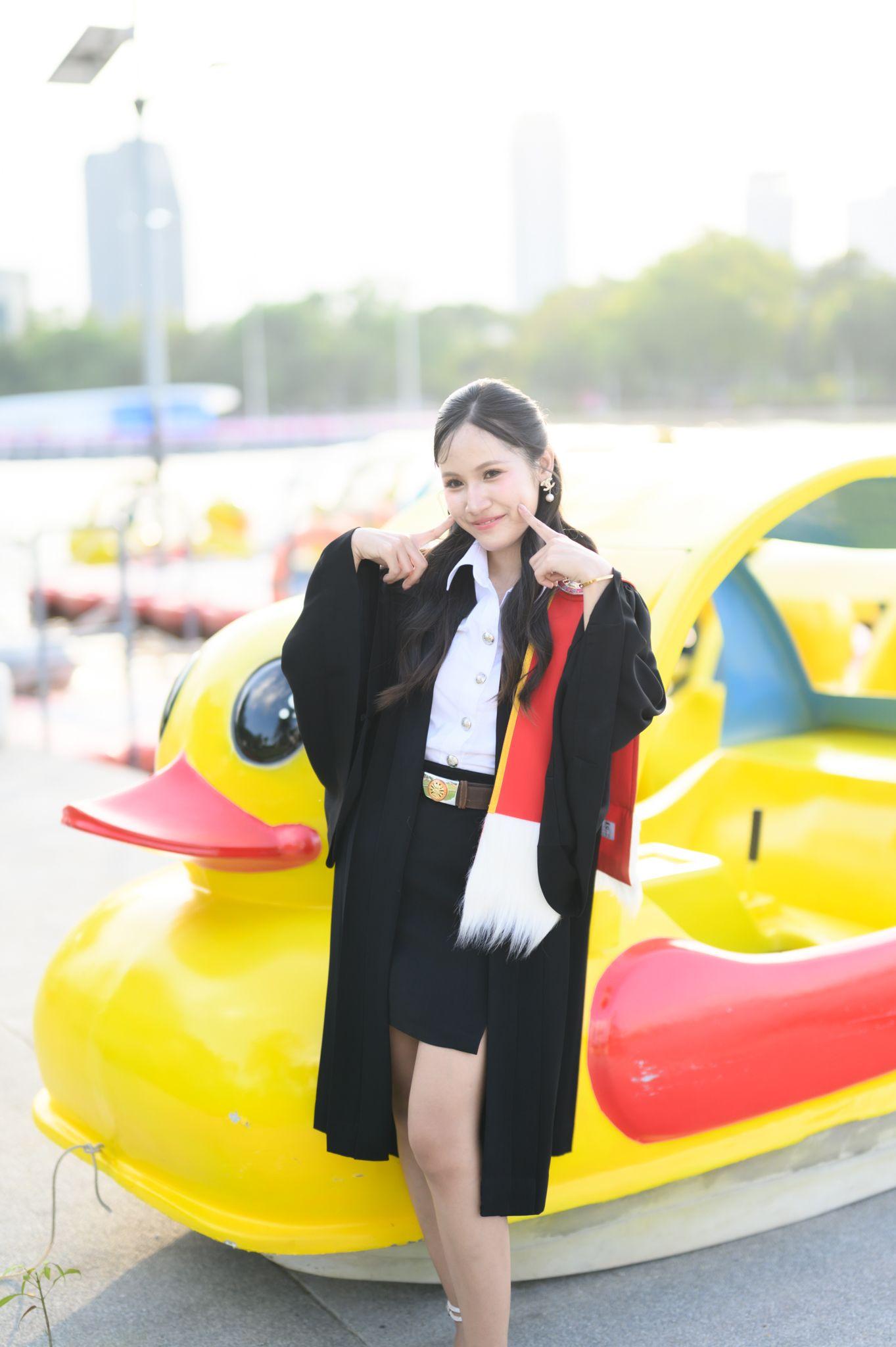 ผลงานรับปริญญา มหาวิทยาลัยธรรมศาสตร์ โดย มุมห้อง Photo ภาพที่ 9