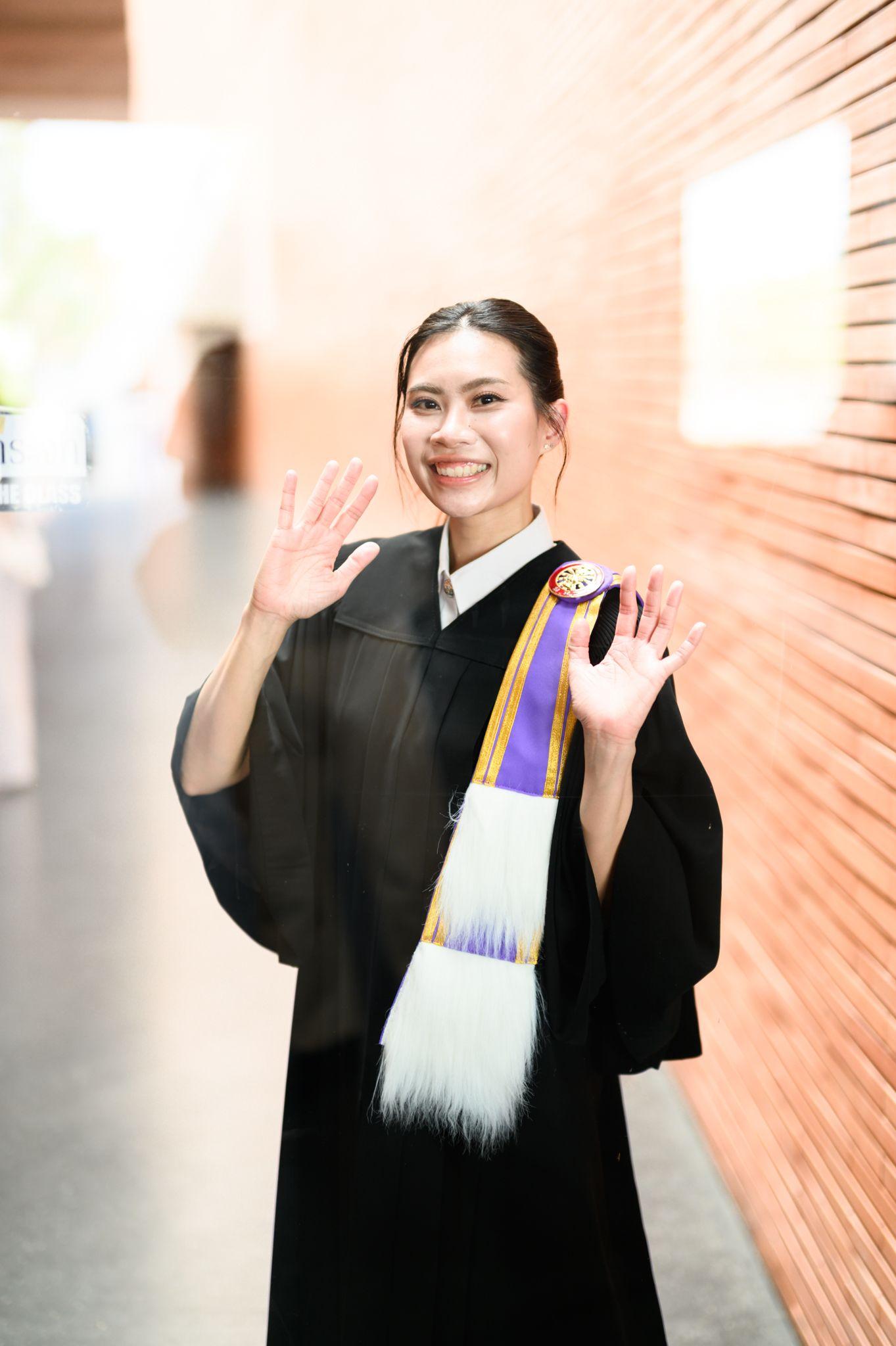 ผลงานรับปริญญา มหาวิทยาลัยธรรมศาสตร์ โดย มุมห้อง Photo ภาพที่ 4