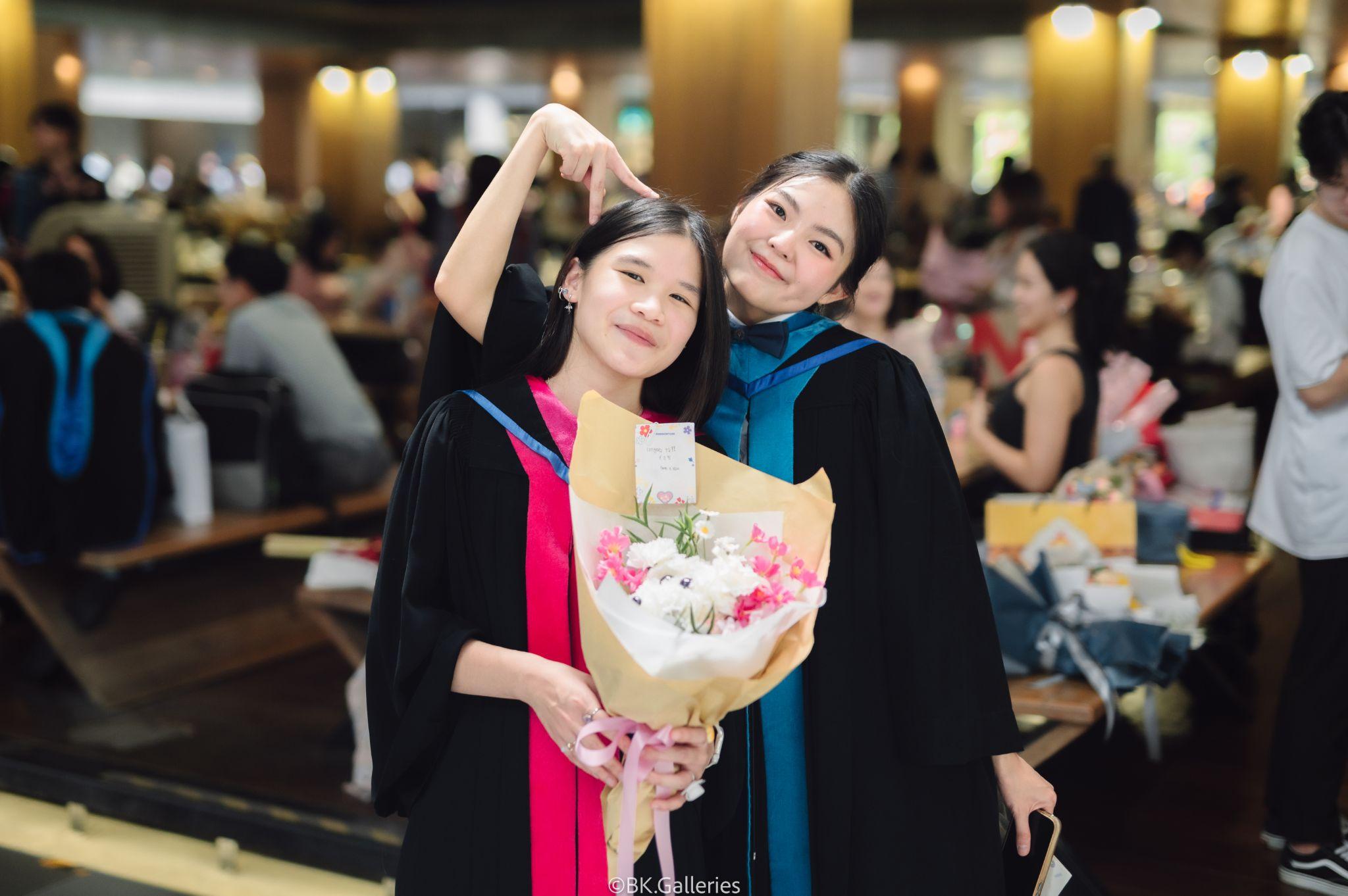 ผลงานรับปริญญา มหาวิทยาลัยมหิดล โดย BK.Galleries ภาพที่ 11