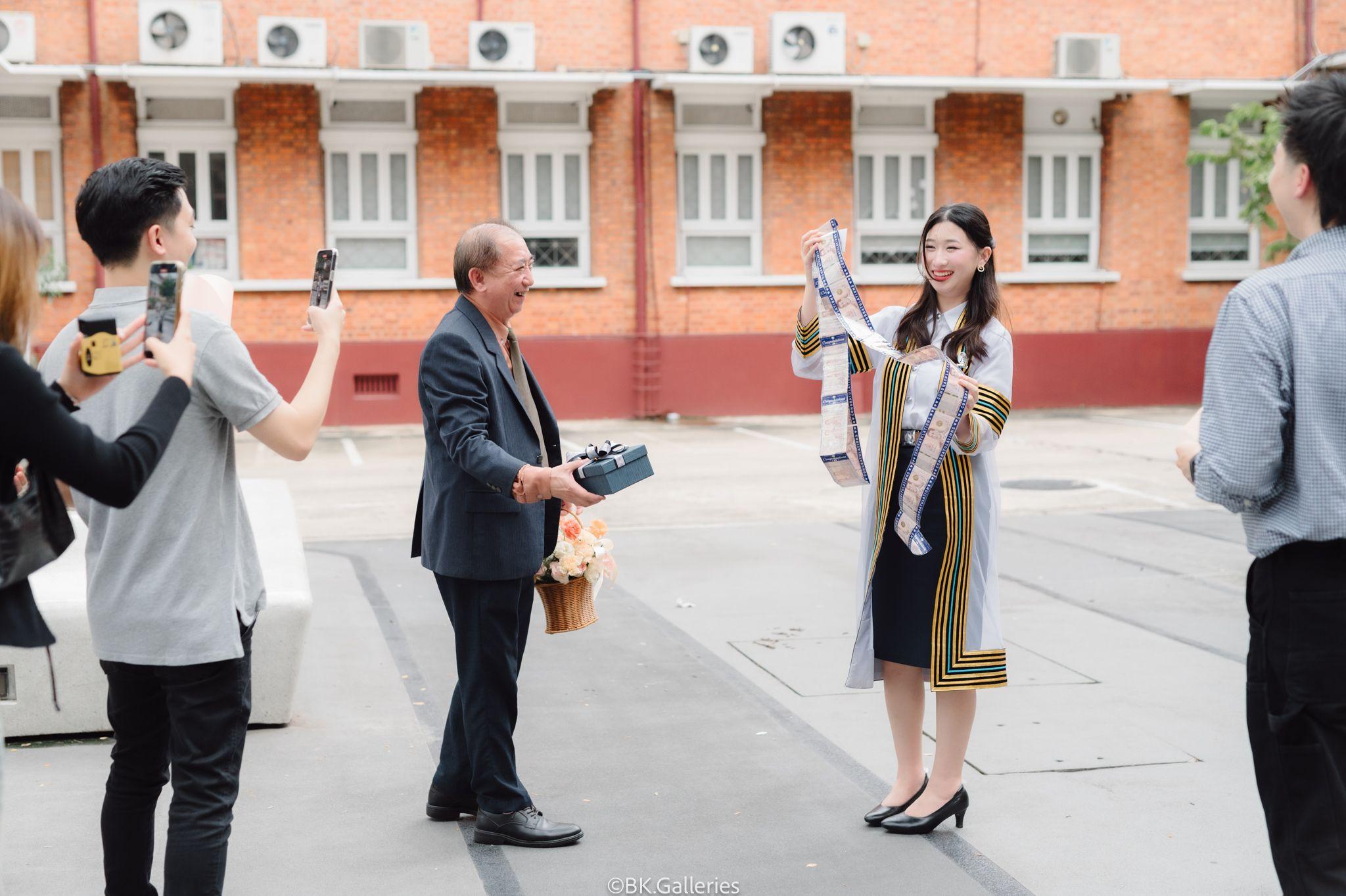 ผลงานรับปริญญา จุฬาลงกรณ์มหาวิทยาลัย โดย BK.Galleries ภาพที่ 16