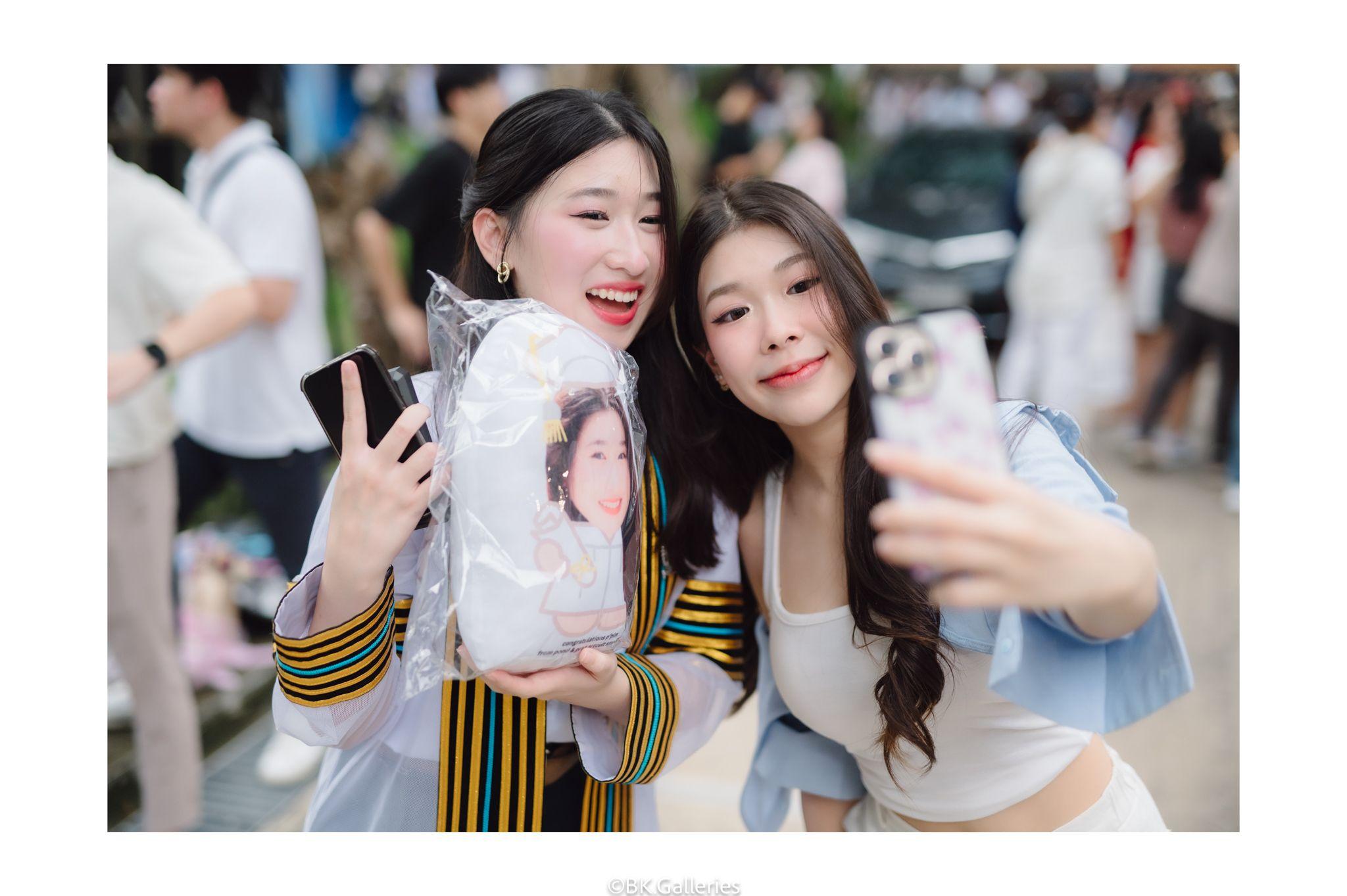 ผลงานรับปริญญา จุฬาลงกรณ์มหาวิทยาลัย โดย BK.Galleries ภาพที่ 8