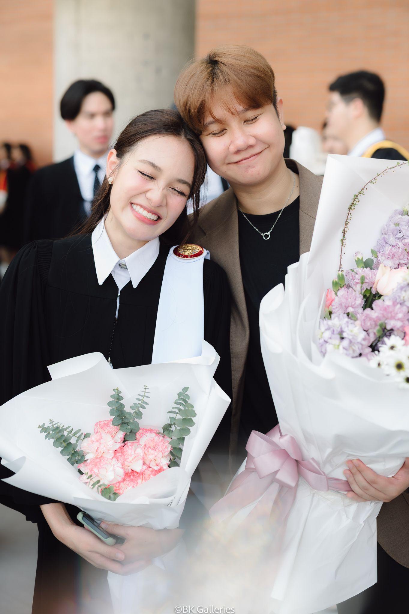ผลงานรับปริญญา มหาวิทยาลัยธรรมศาสตร์ โดย BK.Galleries ภาพที่ 3