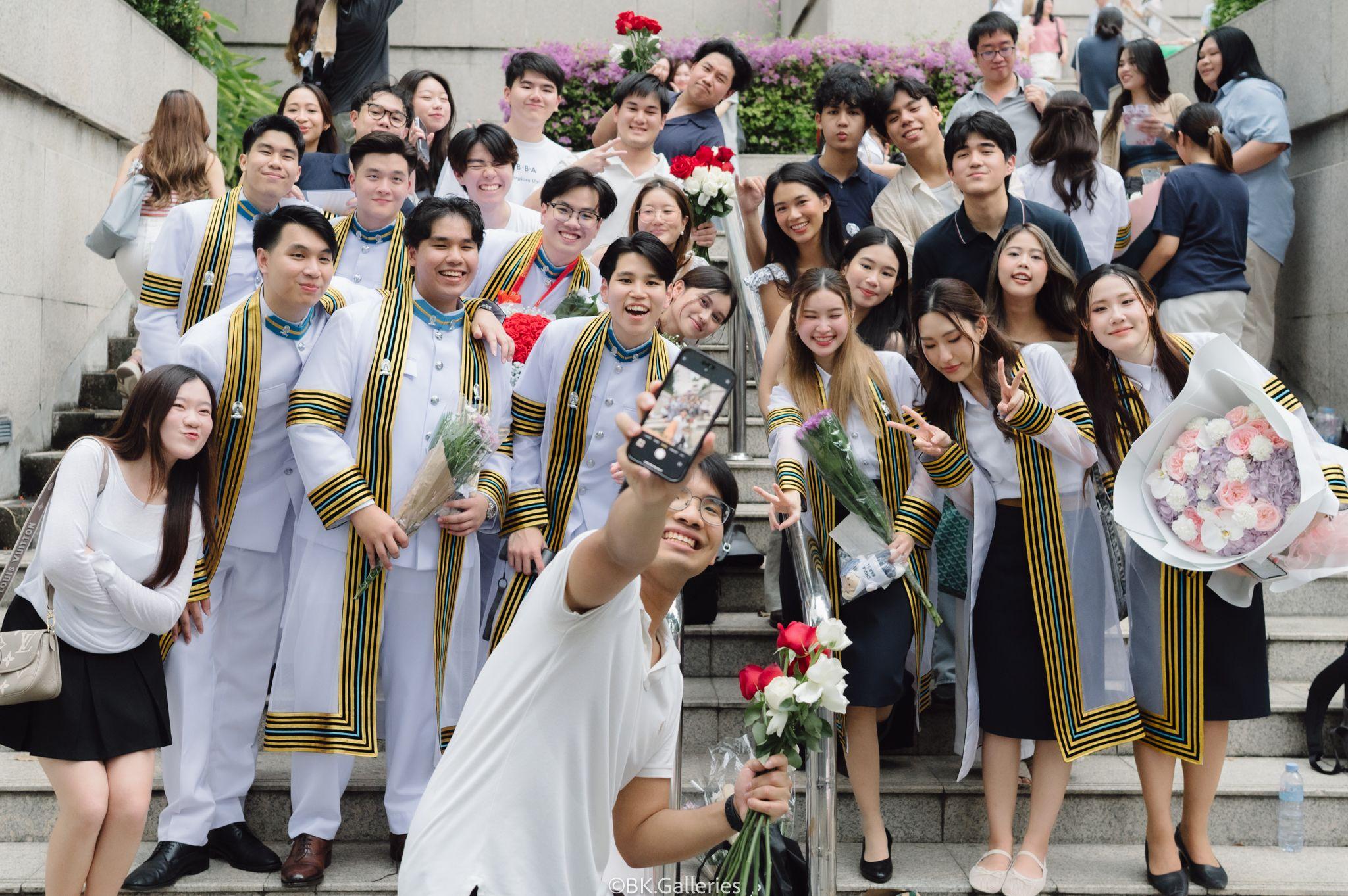 ผลงานรับปริญญา จุฬาลงกรณ์มหาวิทยาลัย โดย BK.Galleries ภาพที่ 20