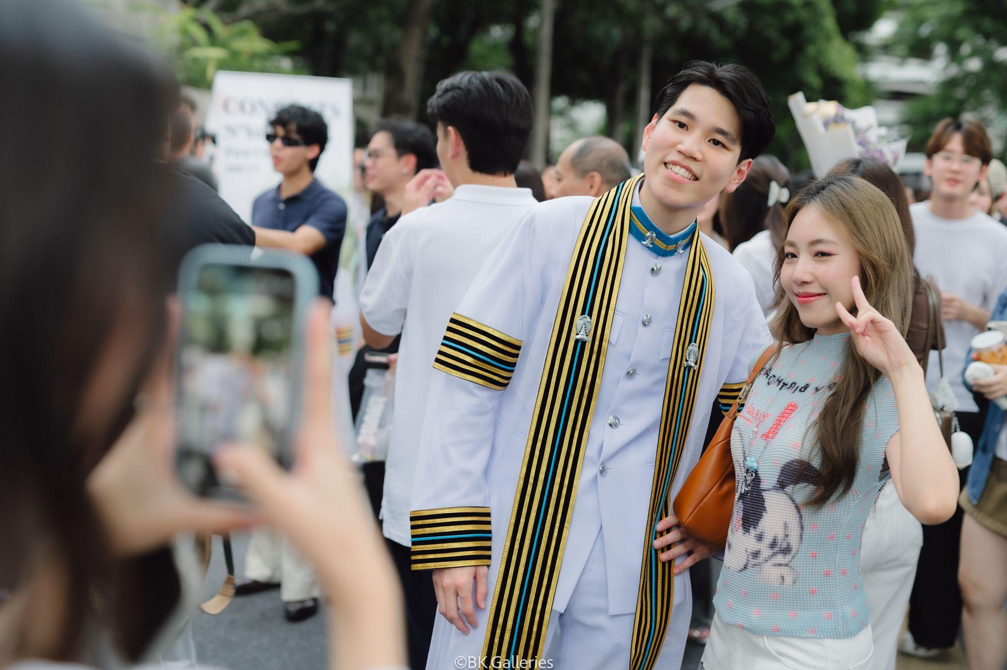 ผลงานรับปริญญา จุฬาลงกรณ์มหาวิทยาลัย โดย BK.Galleries ภาพที่ 13